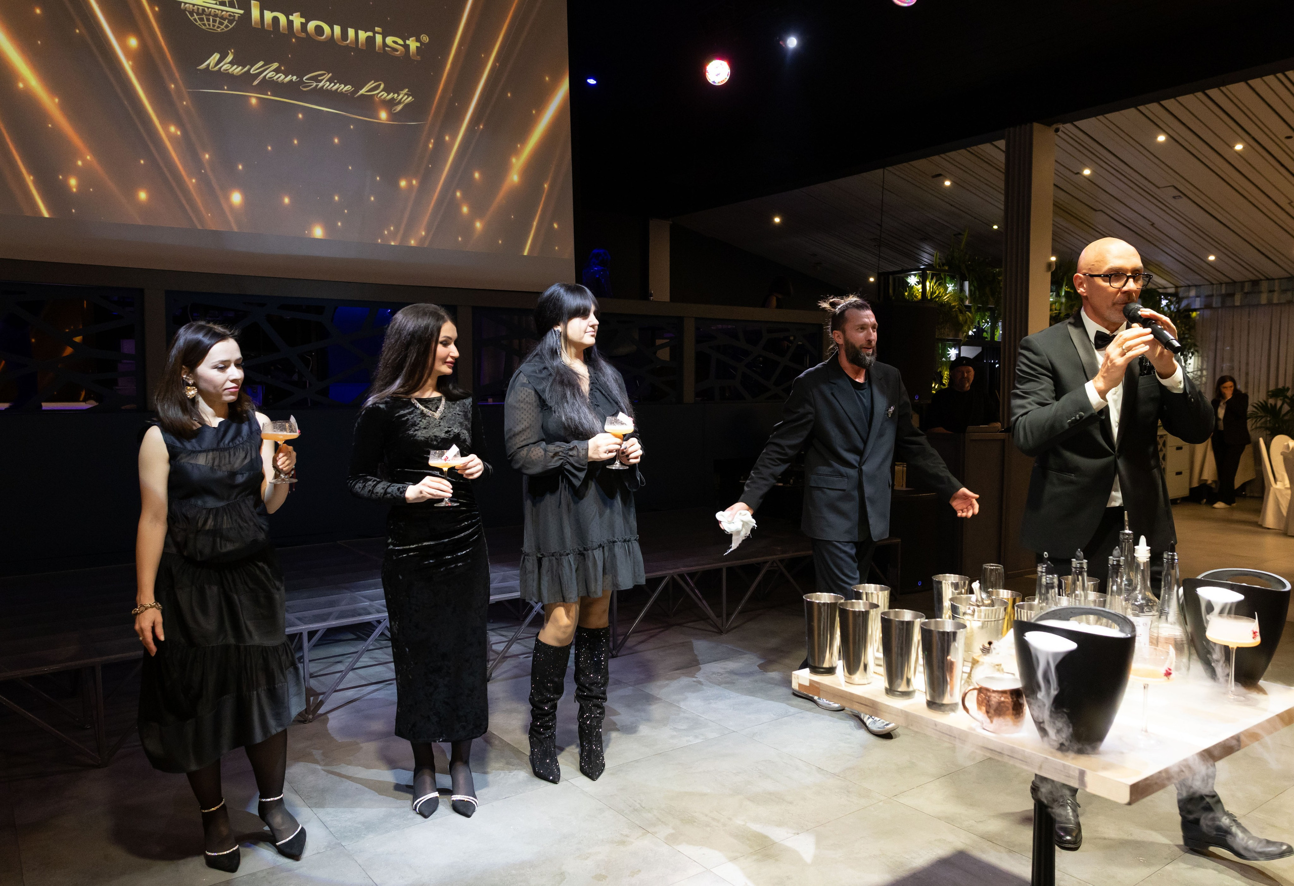 Корпоратив ресторан Времена года Москва. Семейный и детский фотограф Анна Петракова