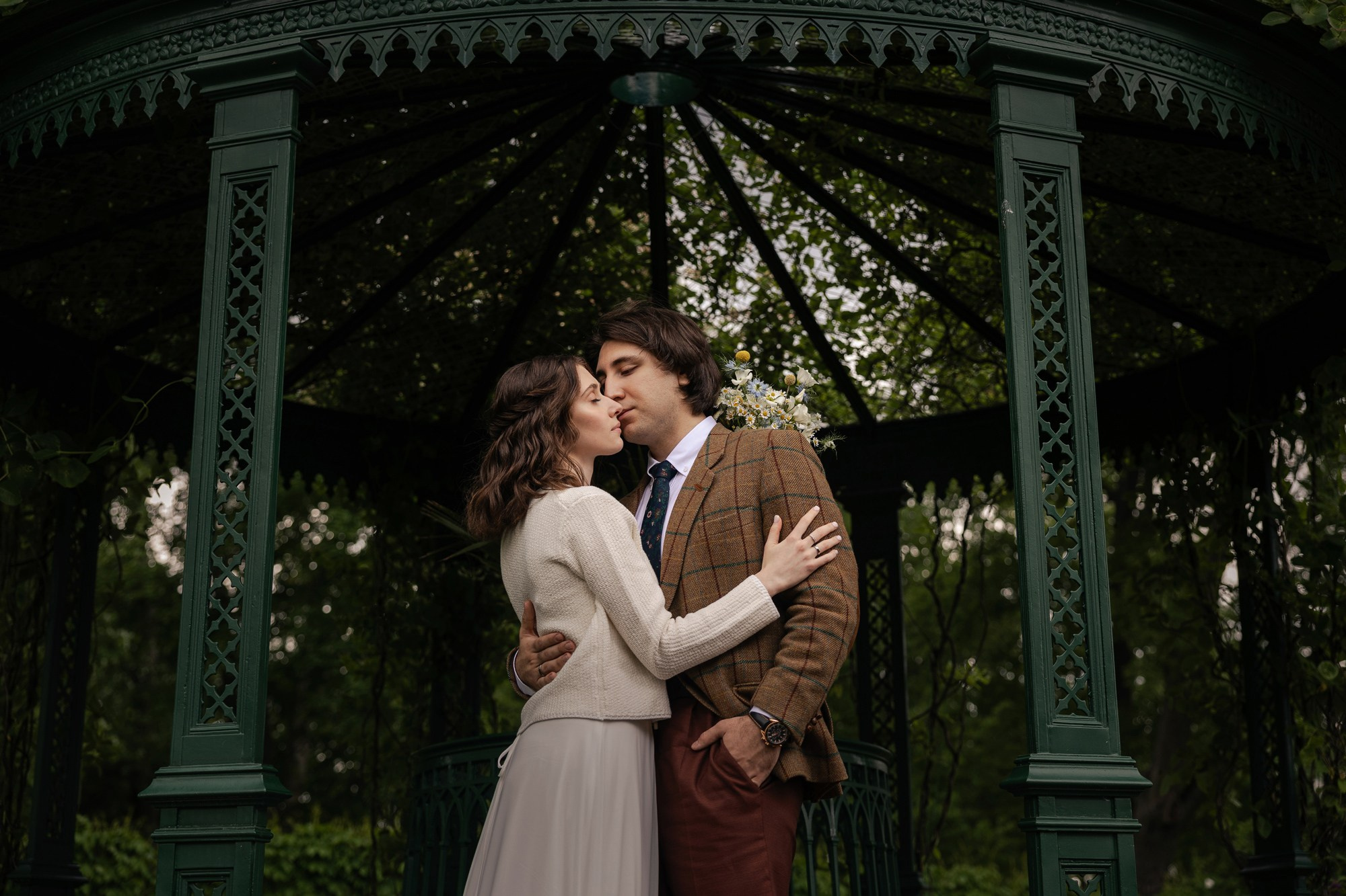 Камерная свадьба для двоих в СПб, профессиональная свадебная фотосессия