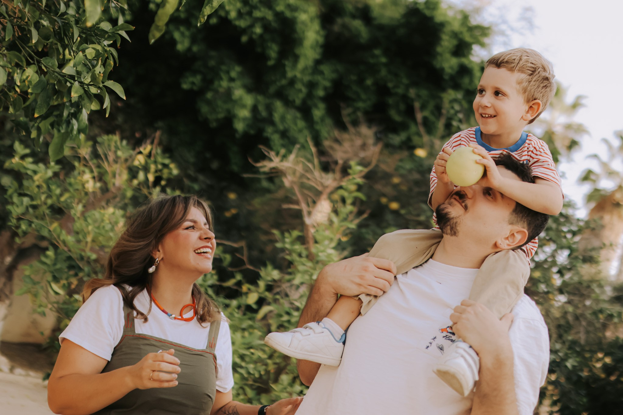 Nata, Misha and Mark, Tel Aviv | November 2025. Photographer in Israel Alice Milchin