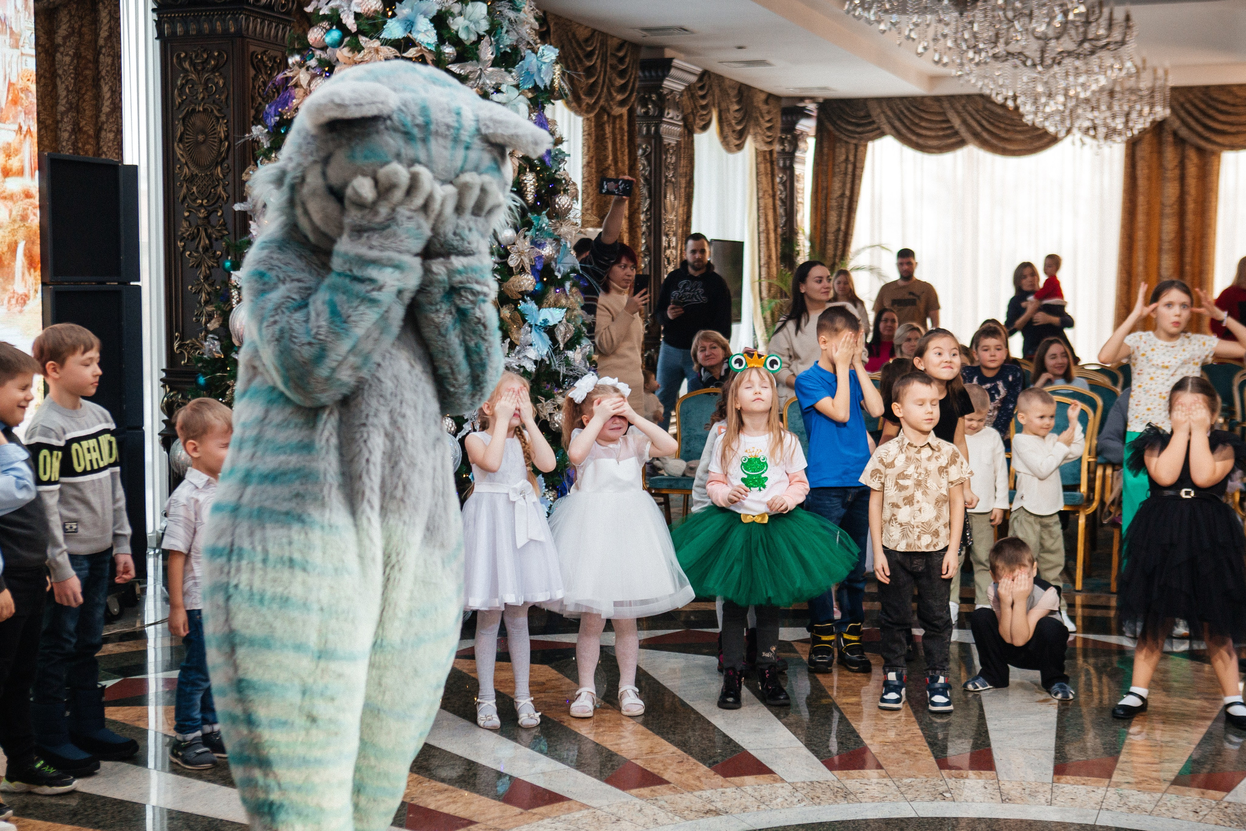 Купол|Новогодняя ёлка. Свадебный фотограф Челябинск Зиненко Виктория