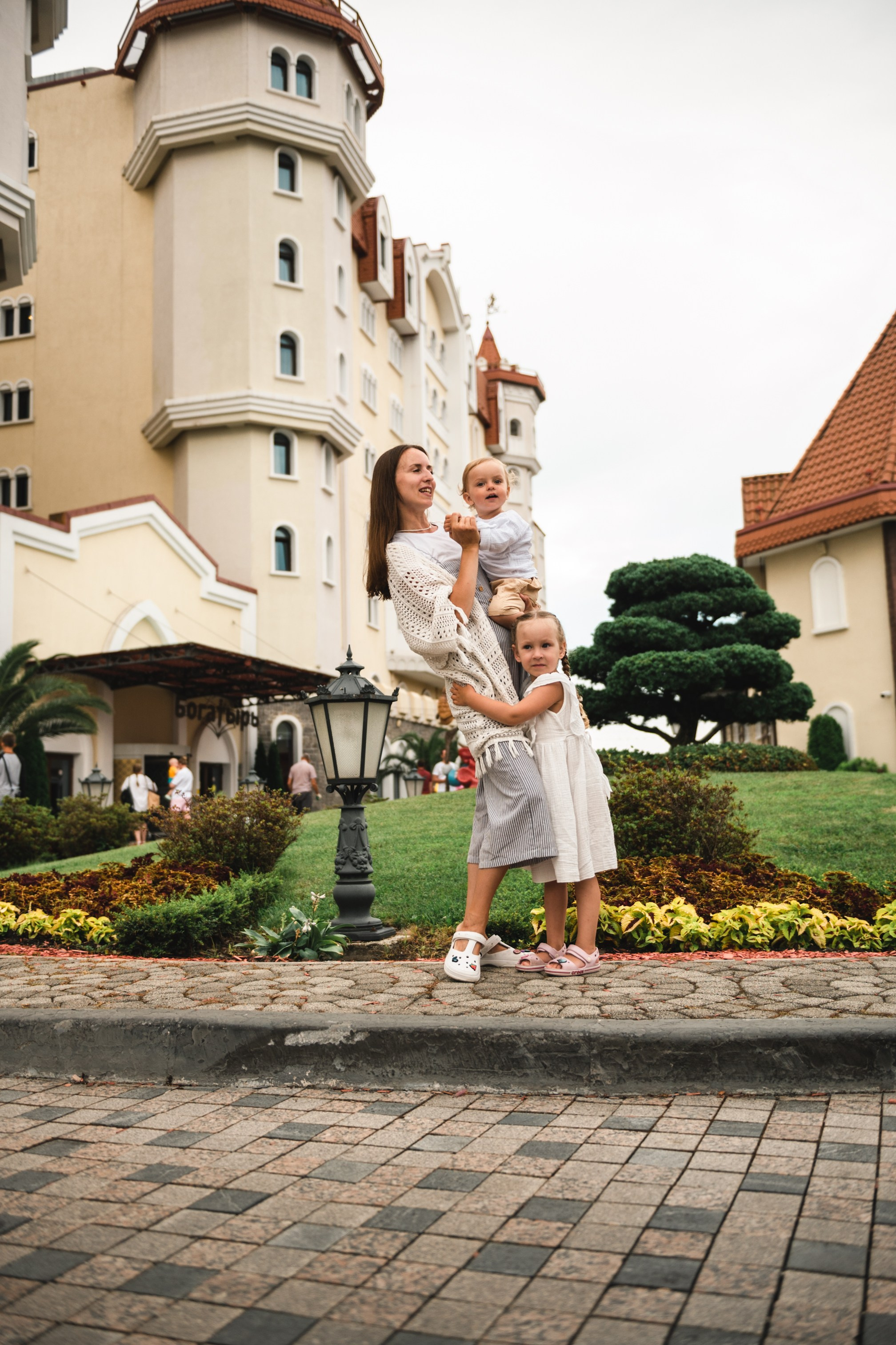Гостиница Богатырь и море с детьми. Свадебный и семейный фотограф София Невская