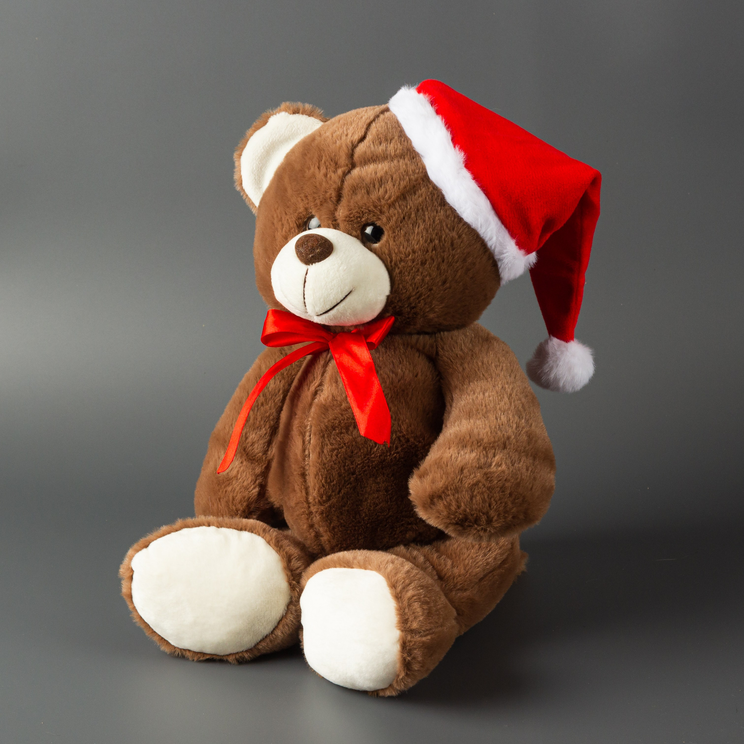 Подарки на сером. Александр Стряпунин — предметный фотограф в Улан-Удэ