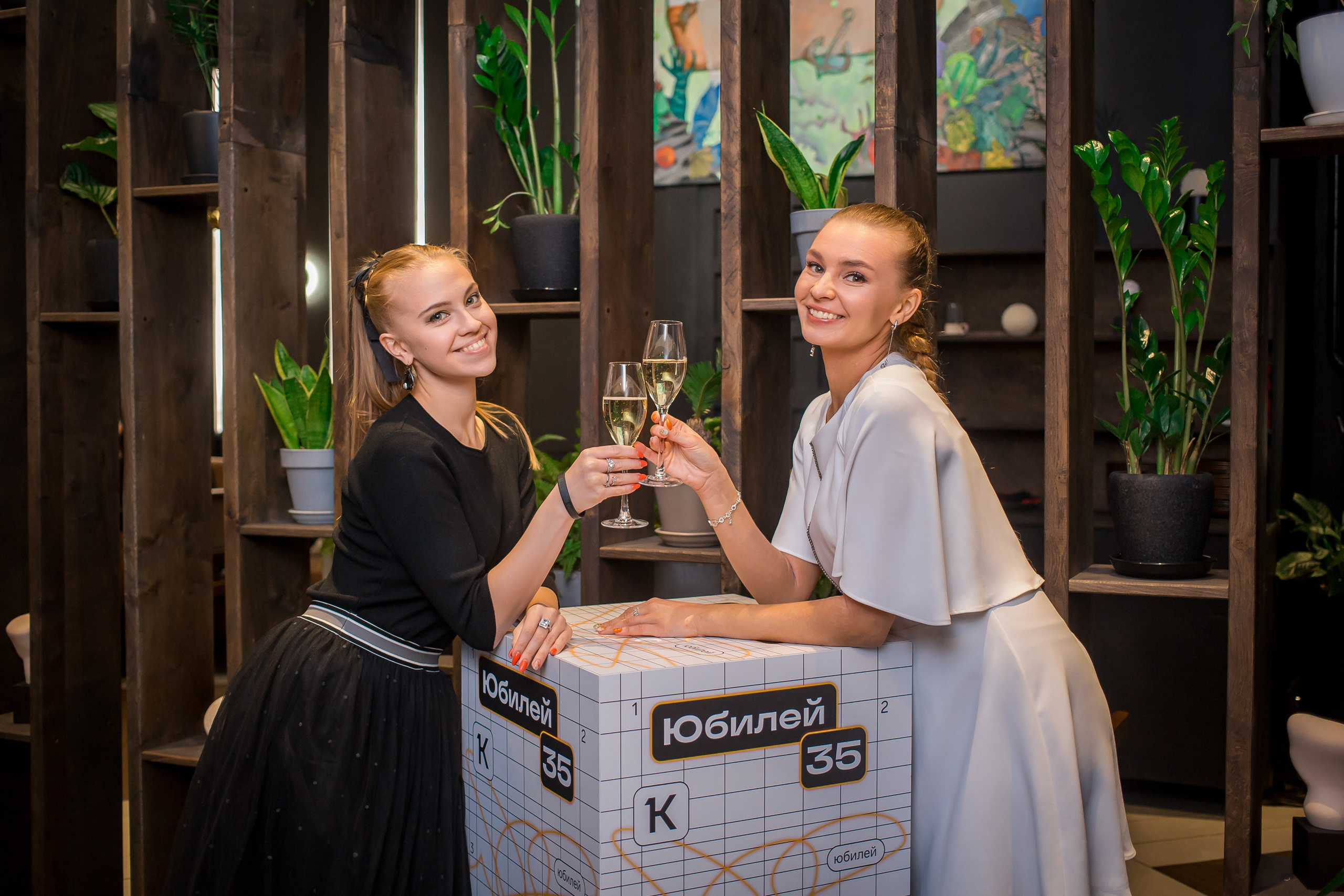 Корпоратив в RIBS. Фотографиня Мария Дикова