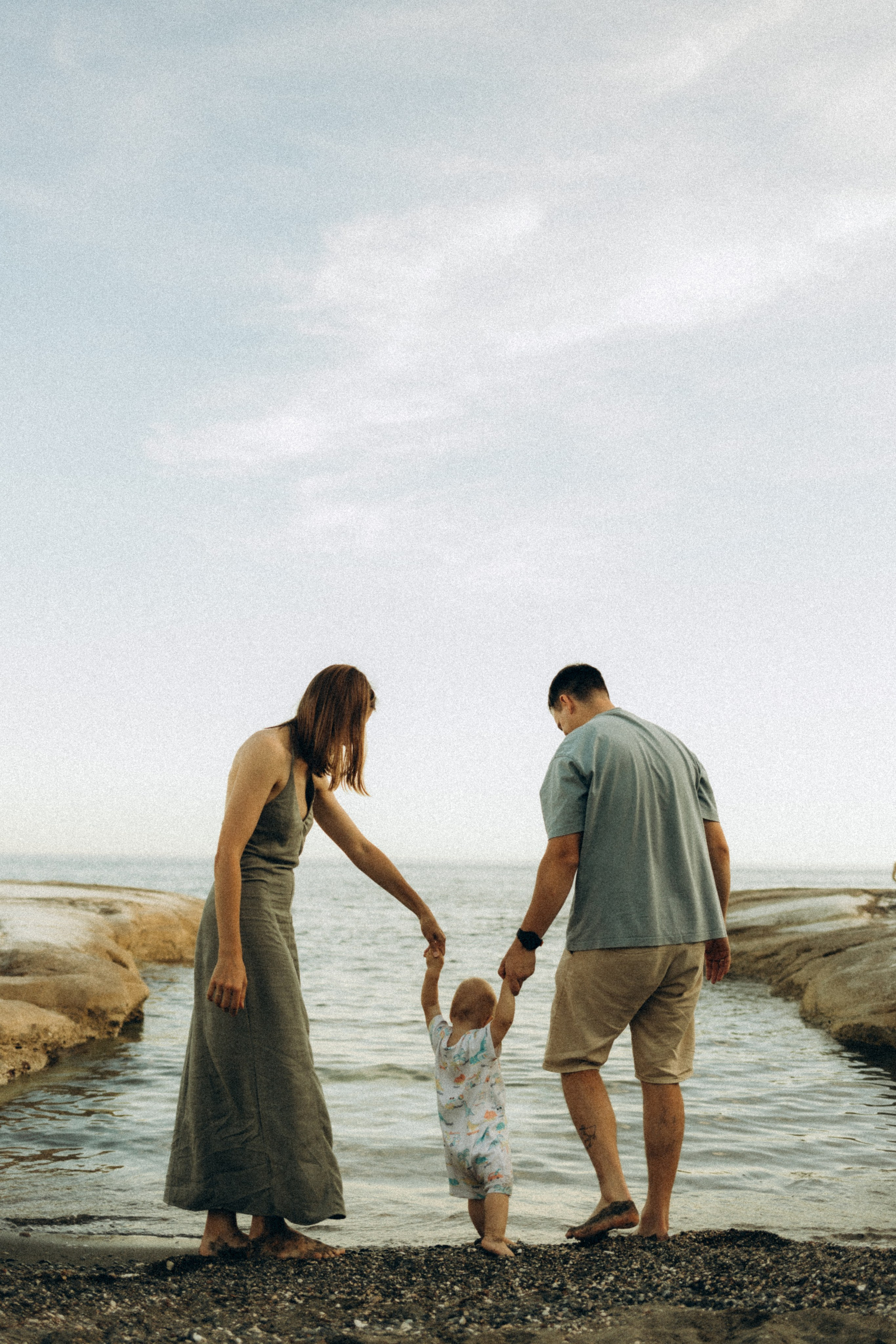 Прогулка у моря. Анастасия Кацуба. Фотограф материнства и семейный фотограф. Валенсия