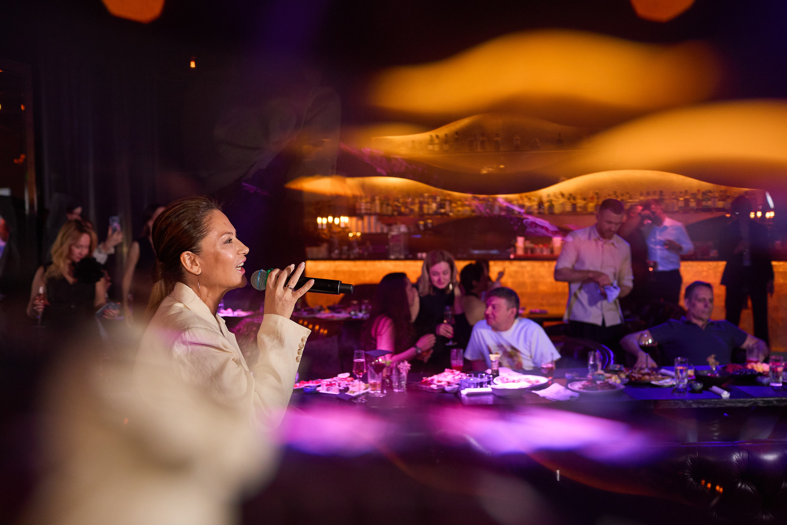 Юбилей в City Voice & Six Floor. Александр Осин — корпоративный и семейный фотограф в Москве