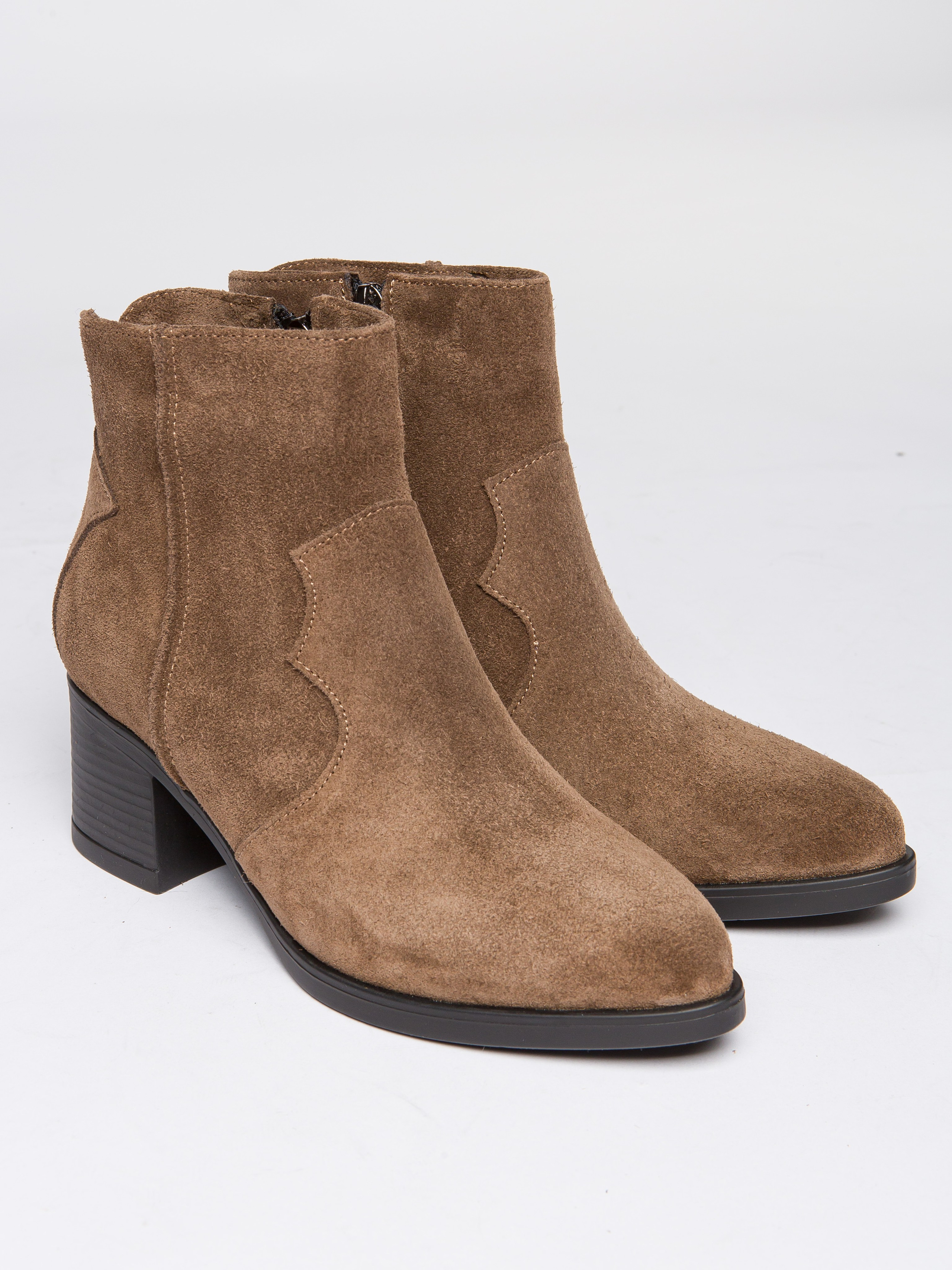 Обувь на модели. Фотограф Мария Кольцова