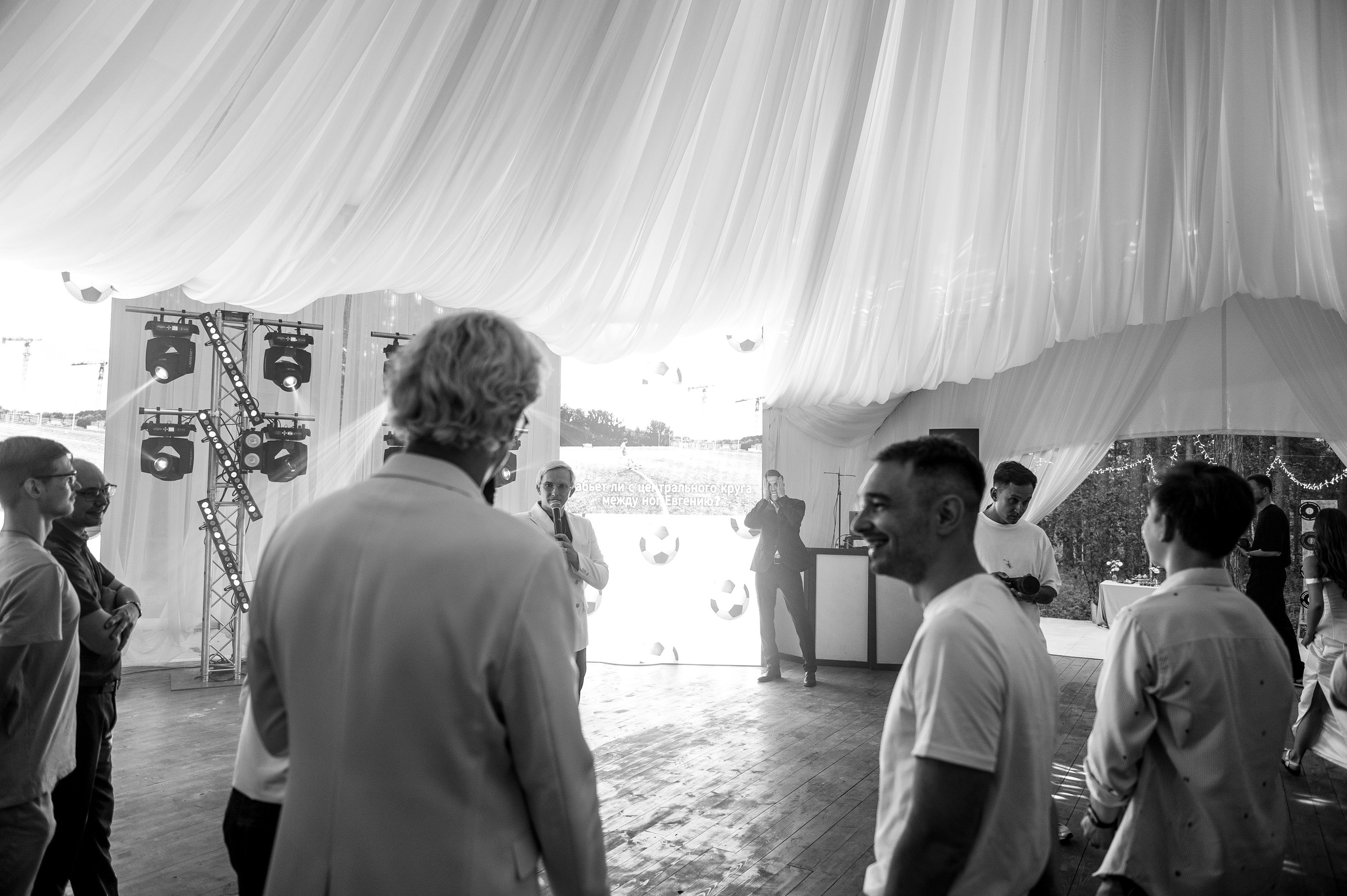 Вот такая заварушка. Свадебный фотограф Саша Базенко