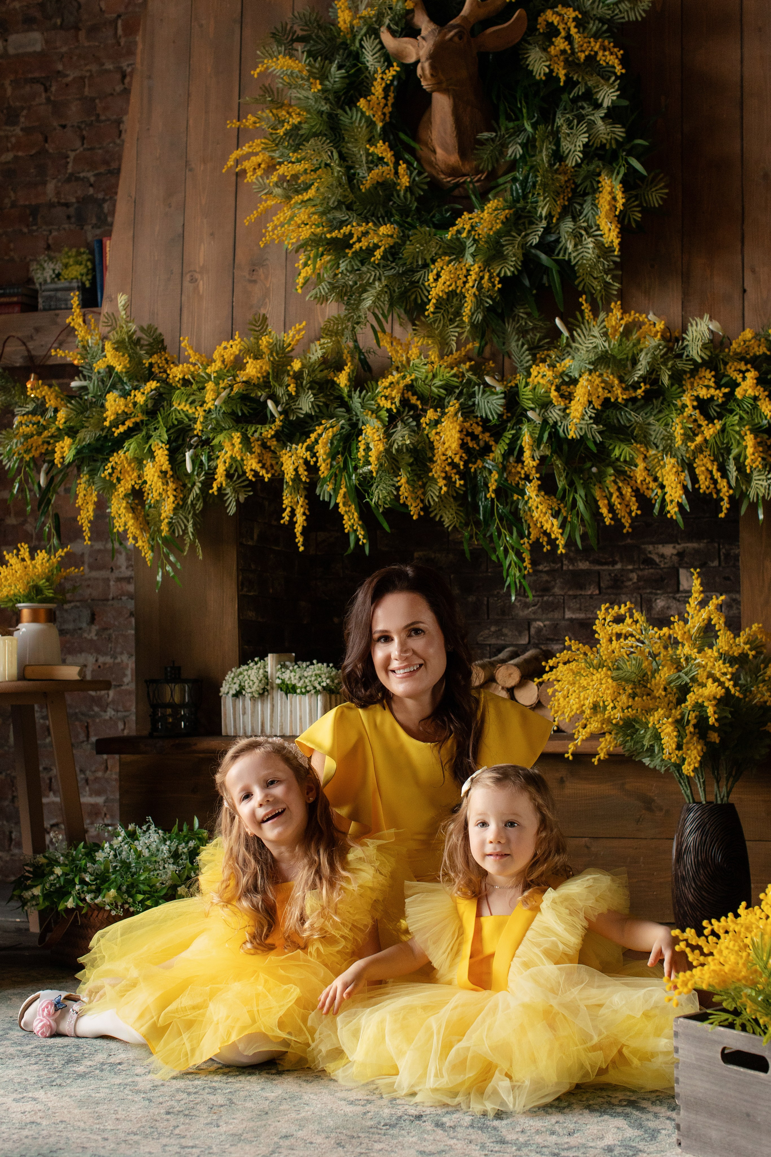 Семейная в интерьерной студии. Фотограф новорожденных, семейный фотограф в Санкт-Петербурге