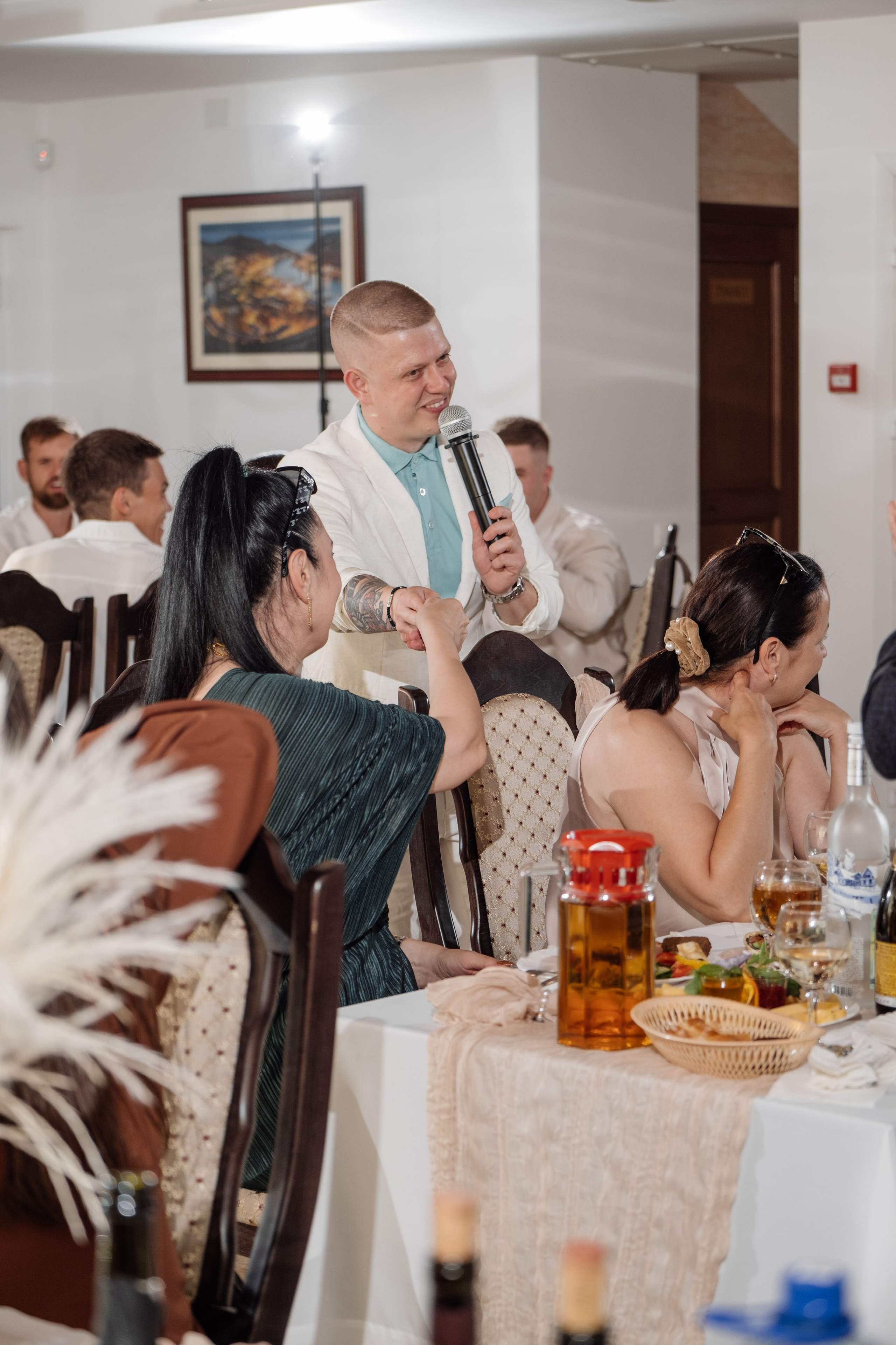 Свадебный ретопртаж. Профессиональная фотосъемка в Крыму. Натуральные эмоции и живые кадры. Забронируйте дату прямо сейчас!