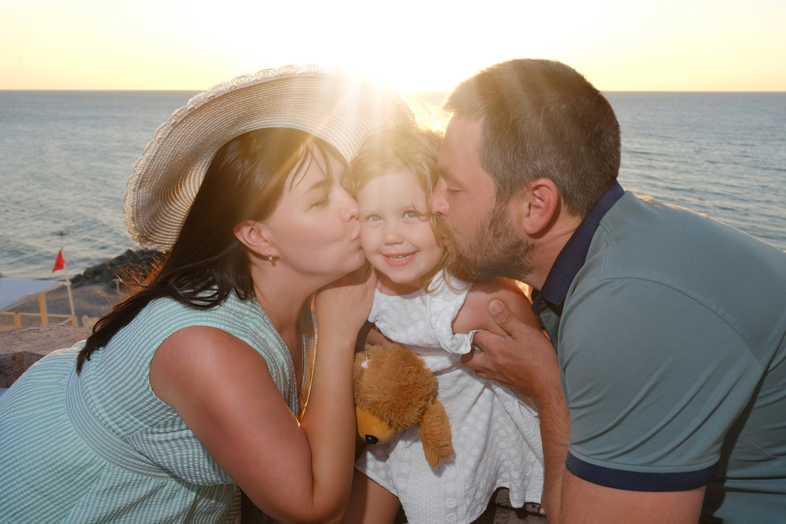 Разные фото семейные. Профессиональная фотосъемка в Крыму. Натуральные эмоции и живые кадры. Забронируйте дату прямо сейчас!