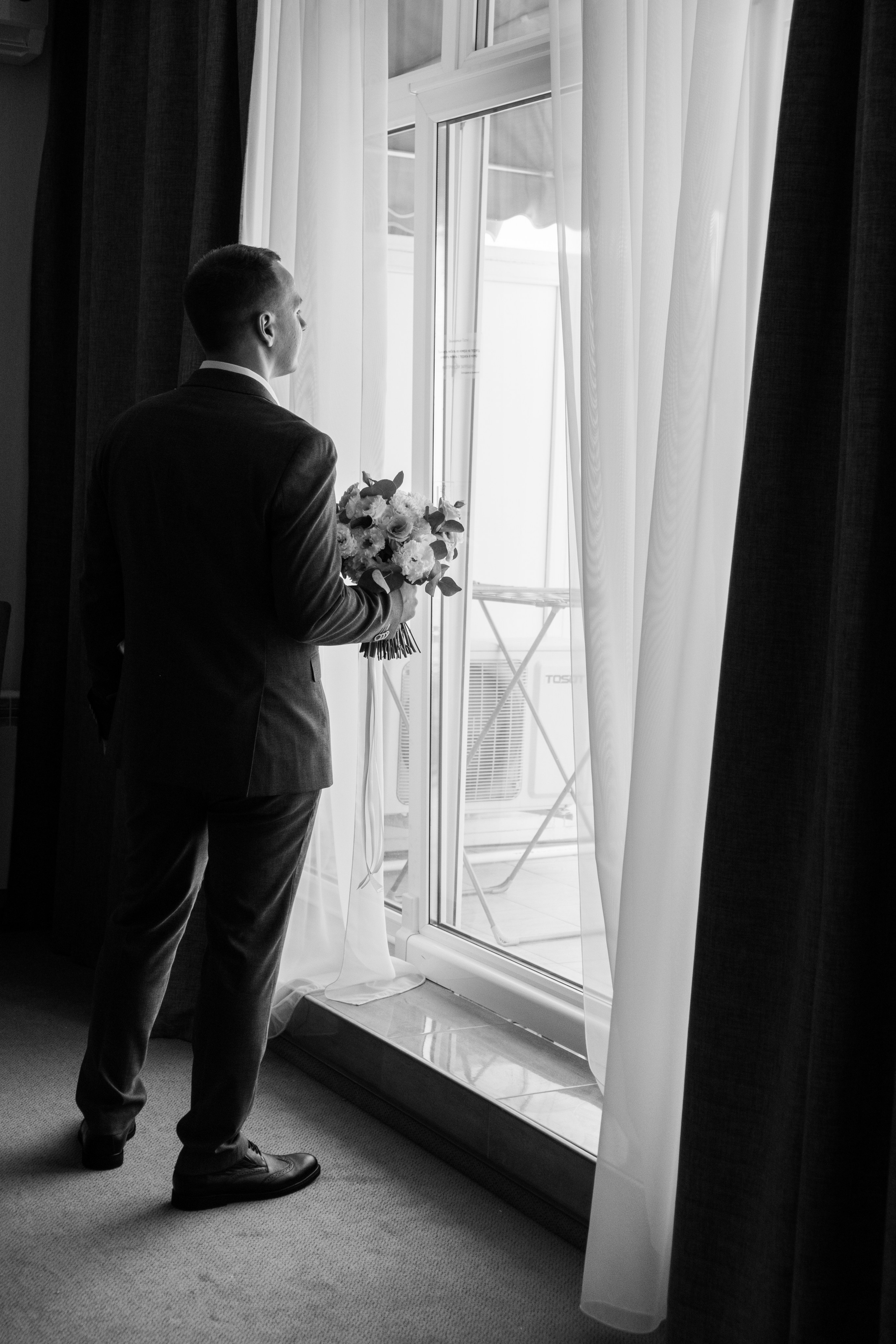 Е+В (Утро, ЗАГС, Luciano, Банкет). Профессиональная фотосъемка в Крыму. Натуральные эмоции и живые кадры. Забронируйте дату прямо сейчас!