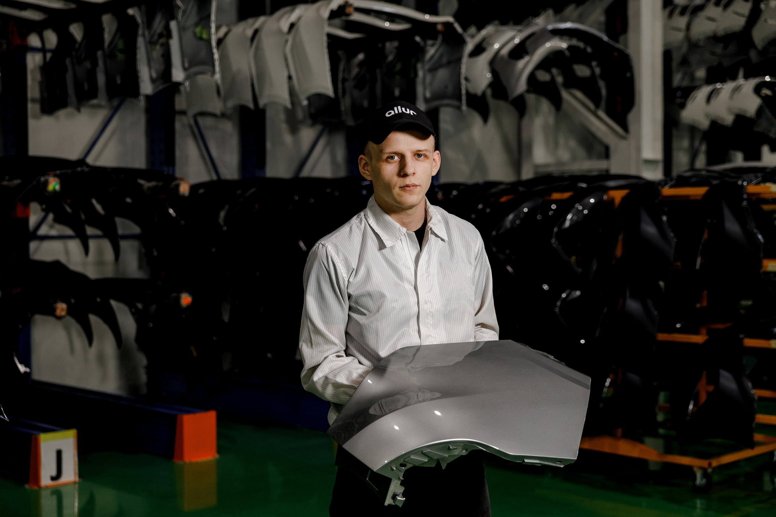 Автомобильный завод «Allur». Свадебный фотограф Костанай/Астана