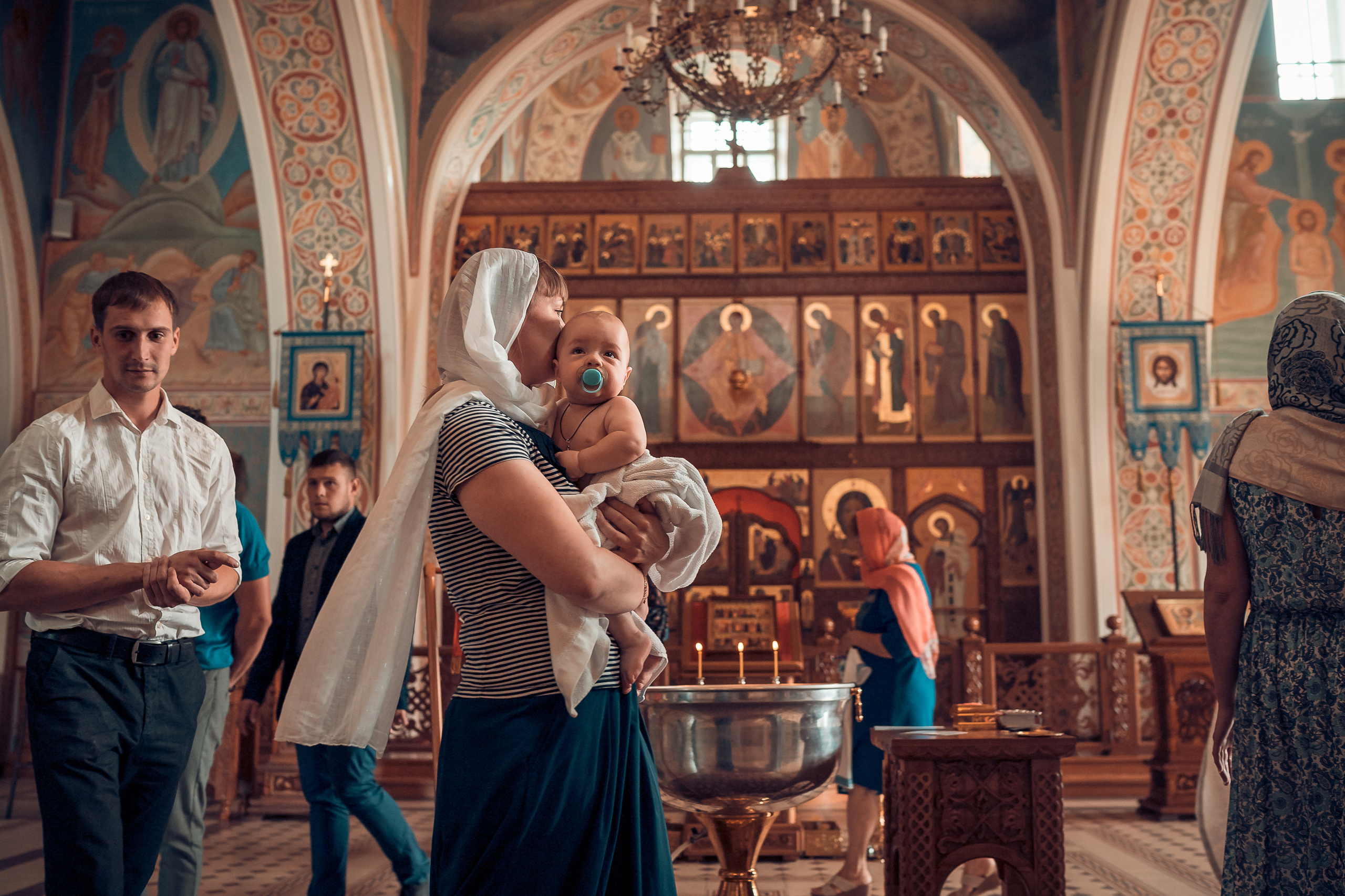 Крещение Даниила Храм Иоанна Предтечи. Фотограф на Крещение и Венчание в Красноярске Рамазанова Юлия