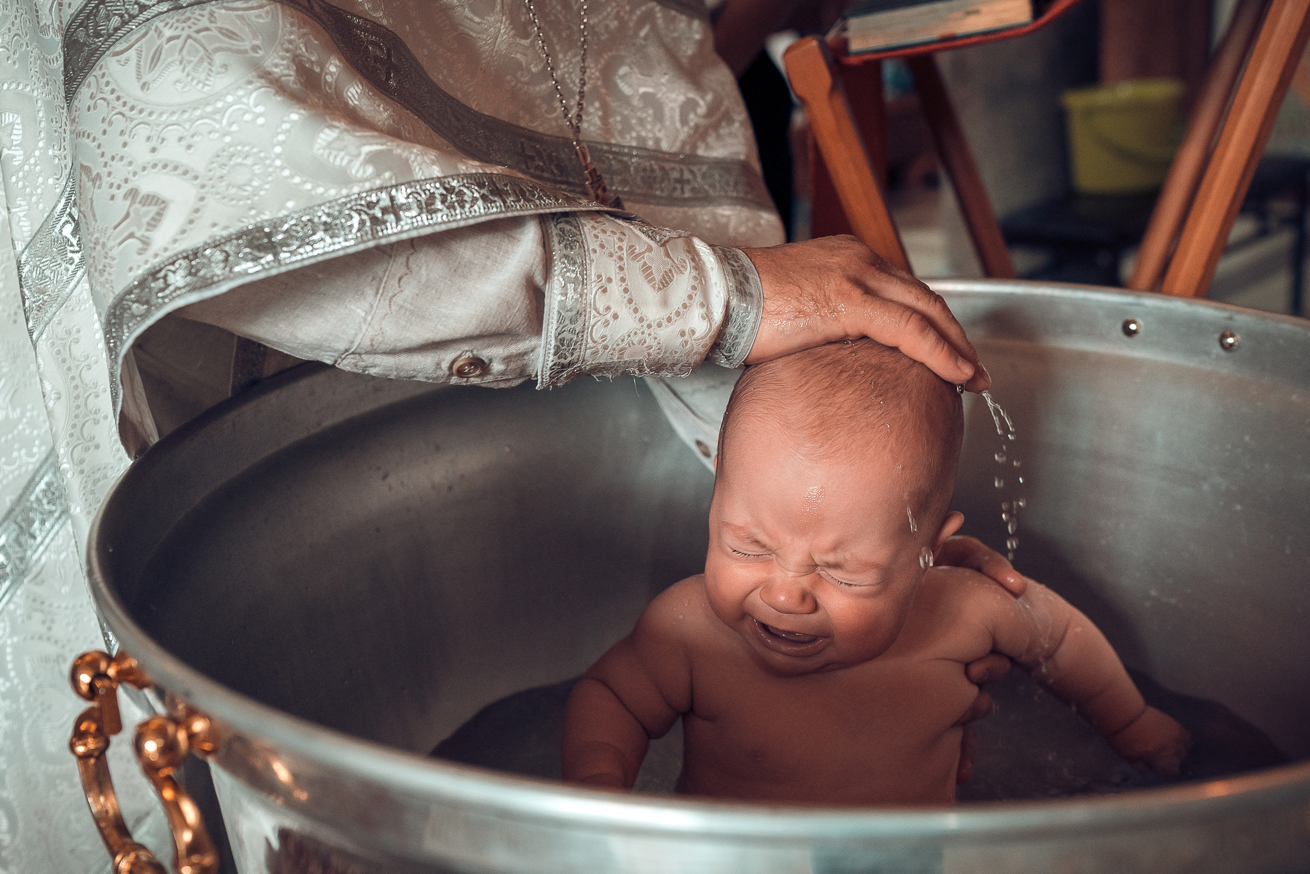 Крещение Даниила Храм Иоанна Предтечи. Фотограф на Крещение и Венчание в Красноярске Рамазанова Юлия