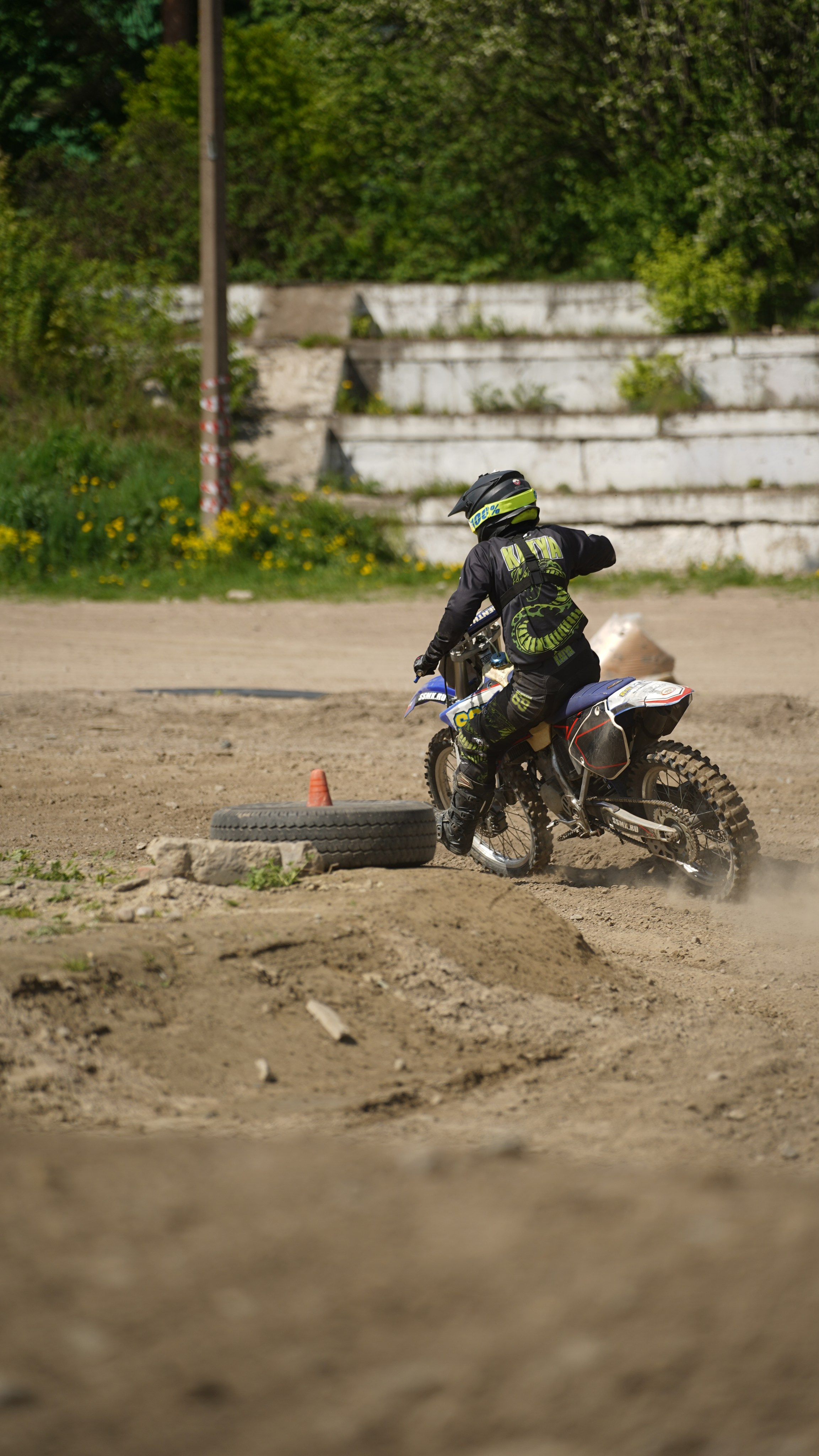 Катя Ли. Графический дизайнер Илья Левченко