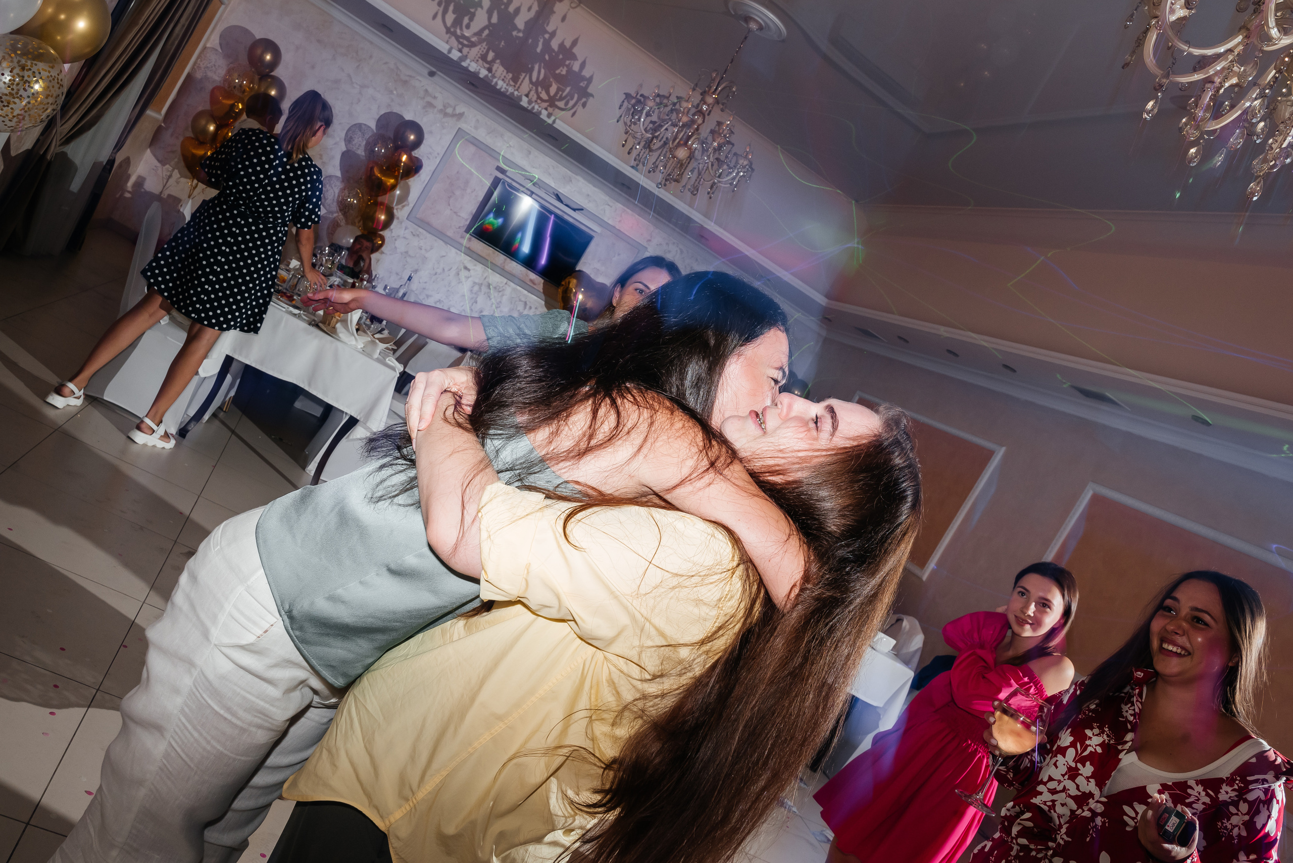 День рождения + гендер пати))