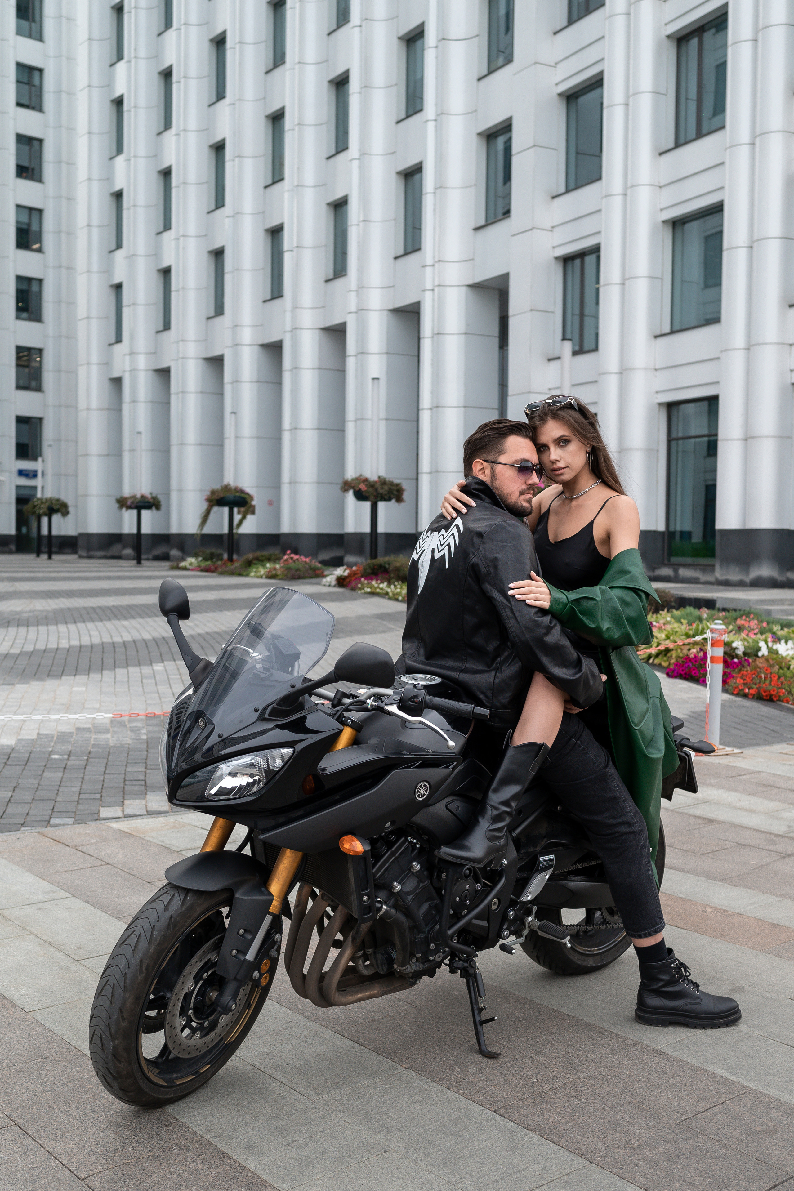 С мотоциклом