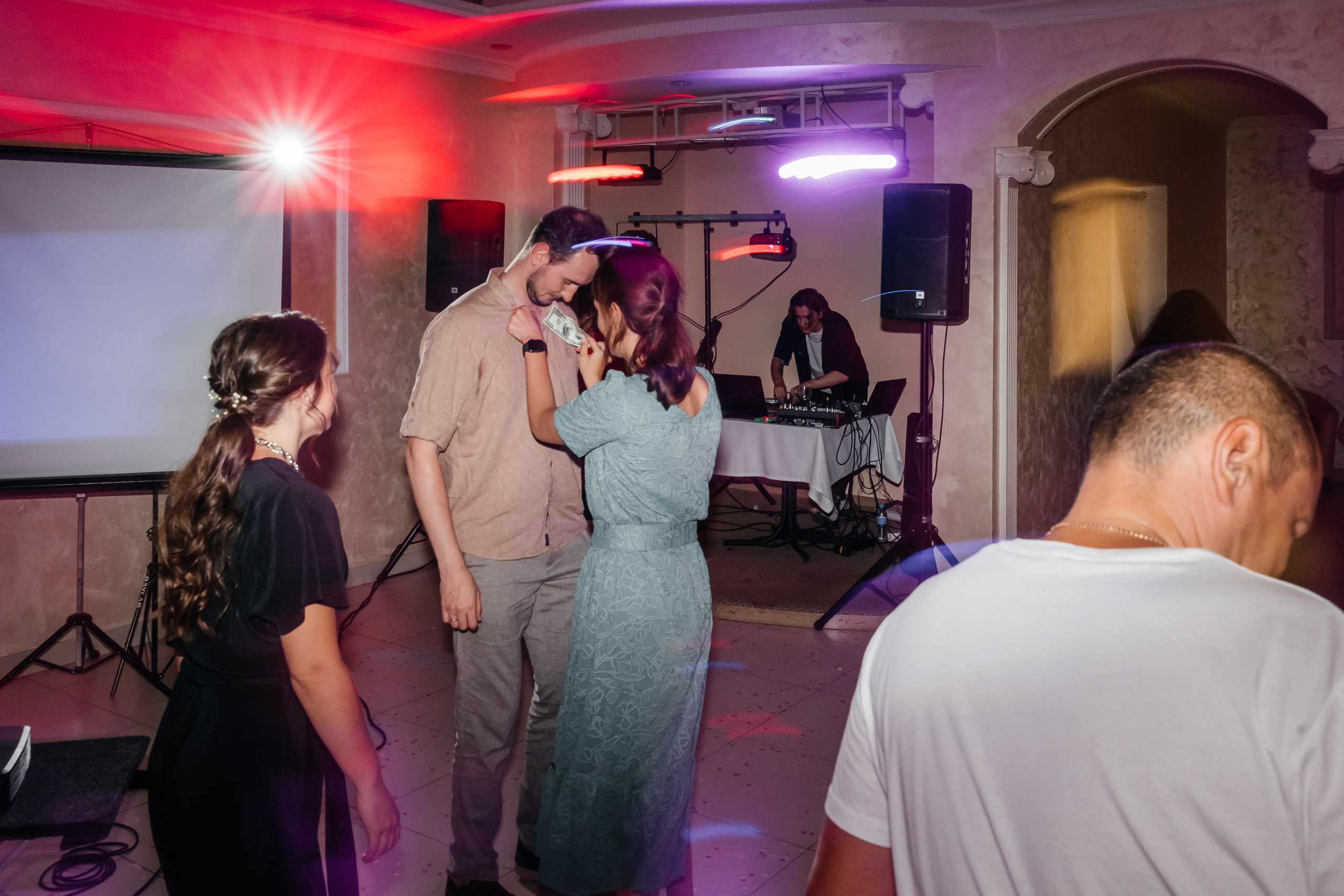 День рождения + гендер пати))