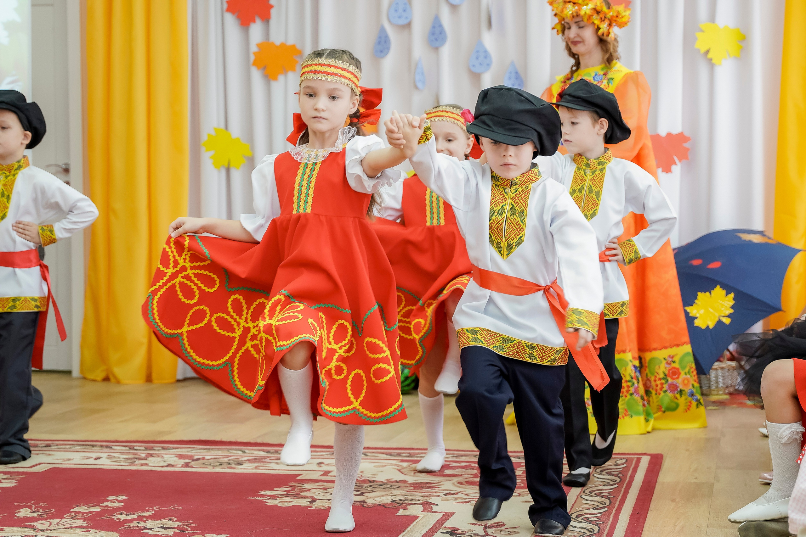 Еще осень. Геннадий Войтов — контент под любые задачи