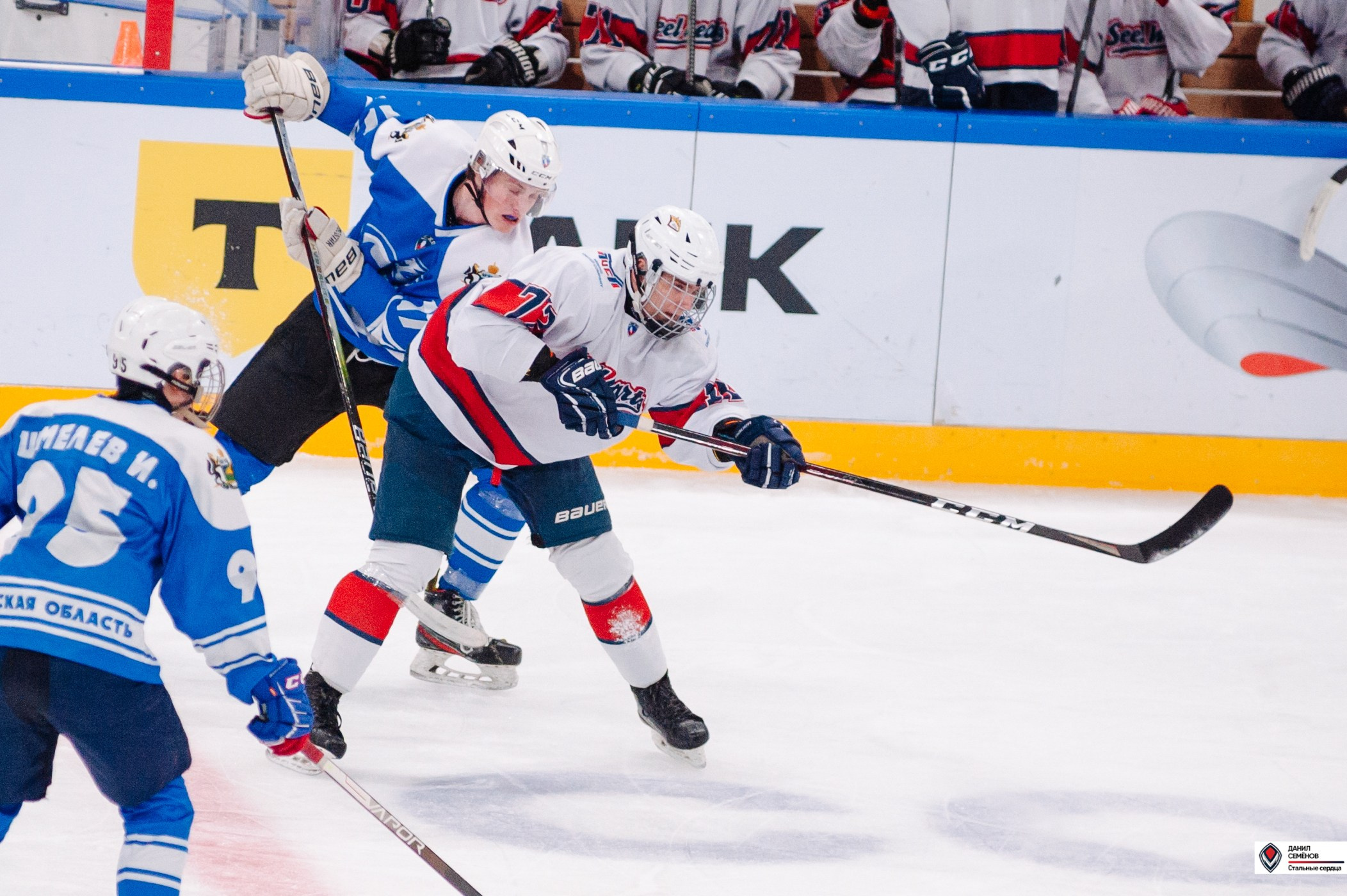 Чемпионат СХЛ. Стальные сердца — Газовик. Фотограф Магнитогорск Данил Семенов