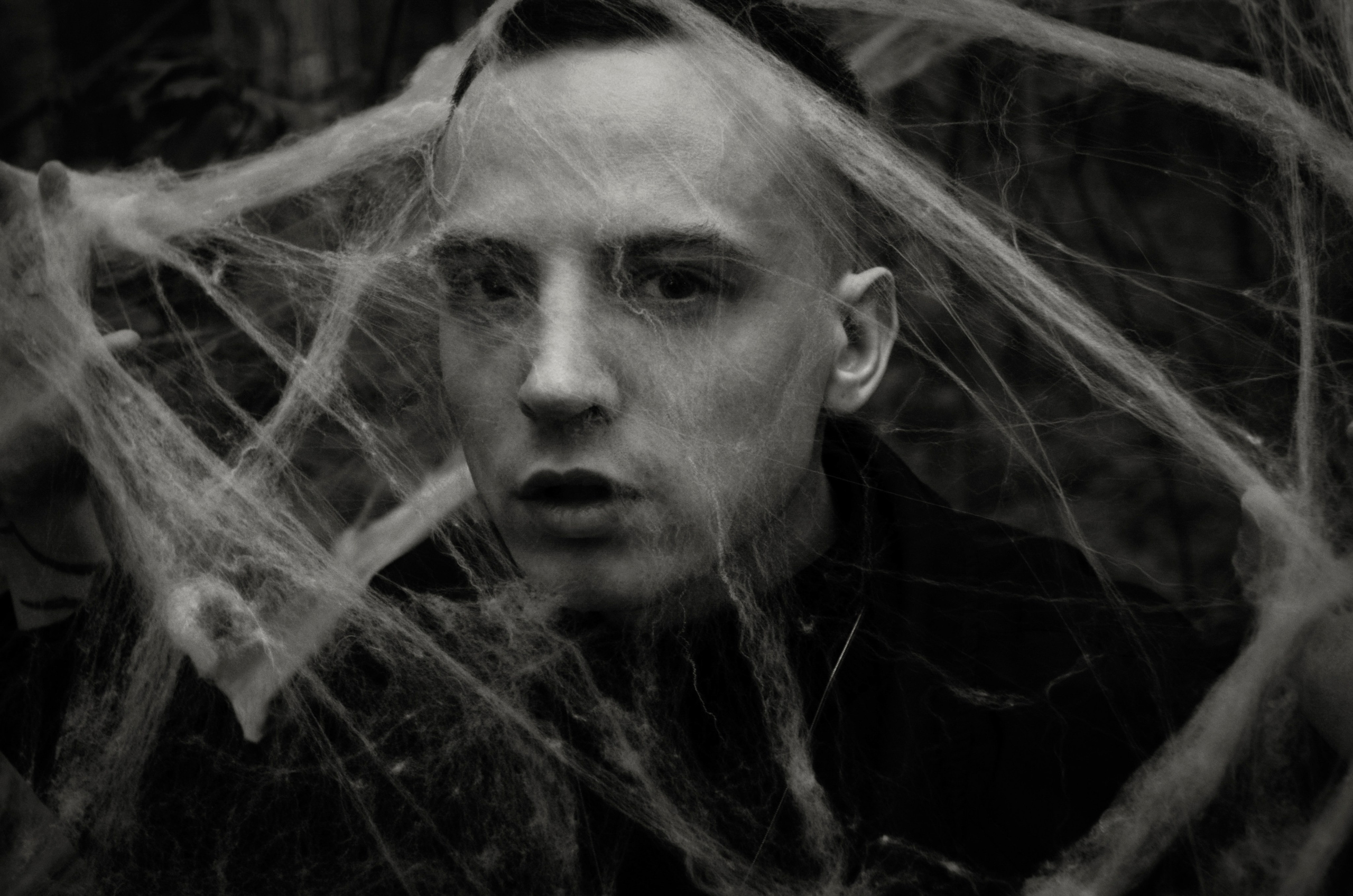 Мрак. Поглощение. Фотосессии по мотивам сказок и фильмов — Катерина Исауленко. СПб