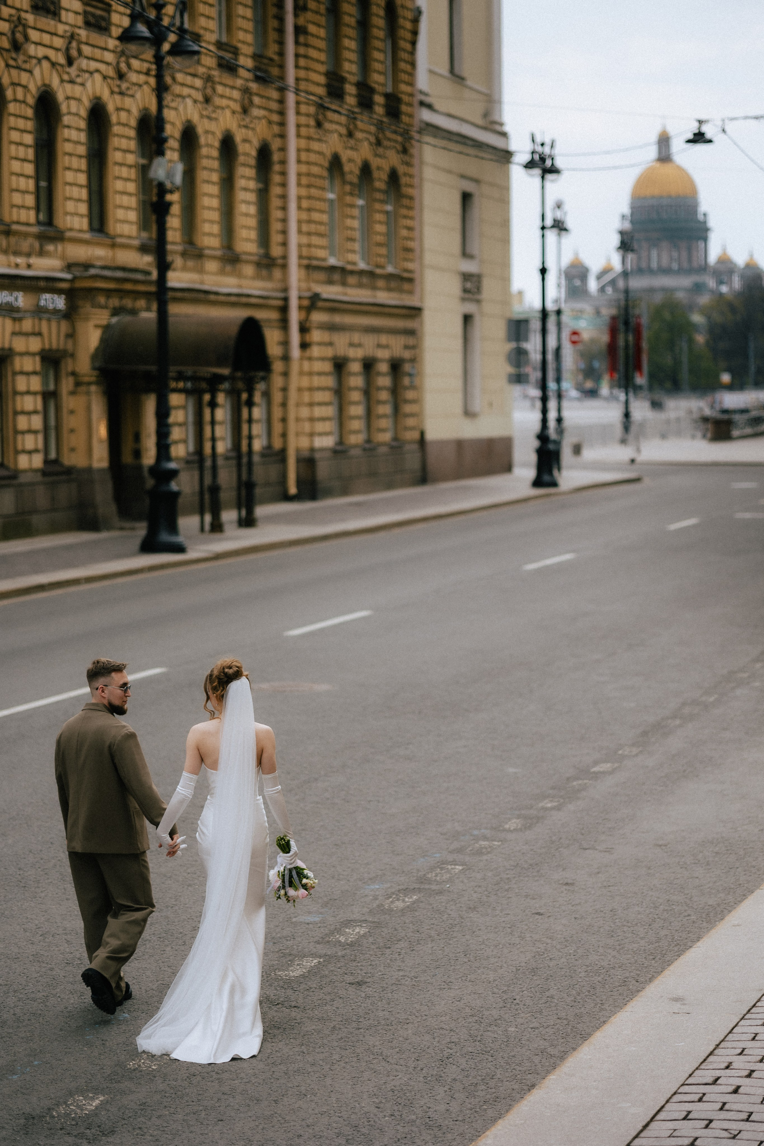 В объятиях города. Свадебный фотограф в Санкт-Петербурге Анастасия Селиванова