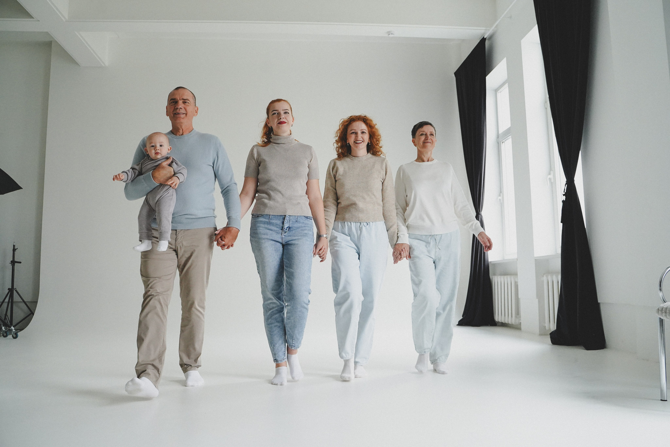 Семейная фотосессия в студии. Семейный и женский фотограф в Краснодаре Анастасия Приймак