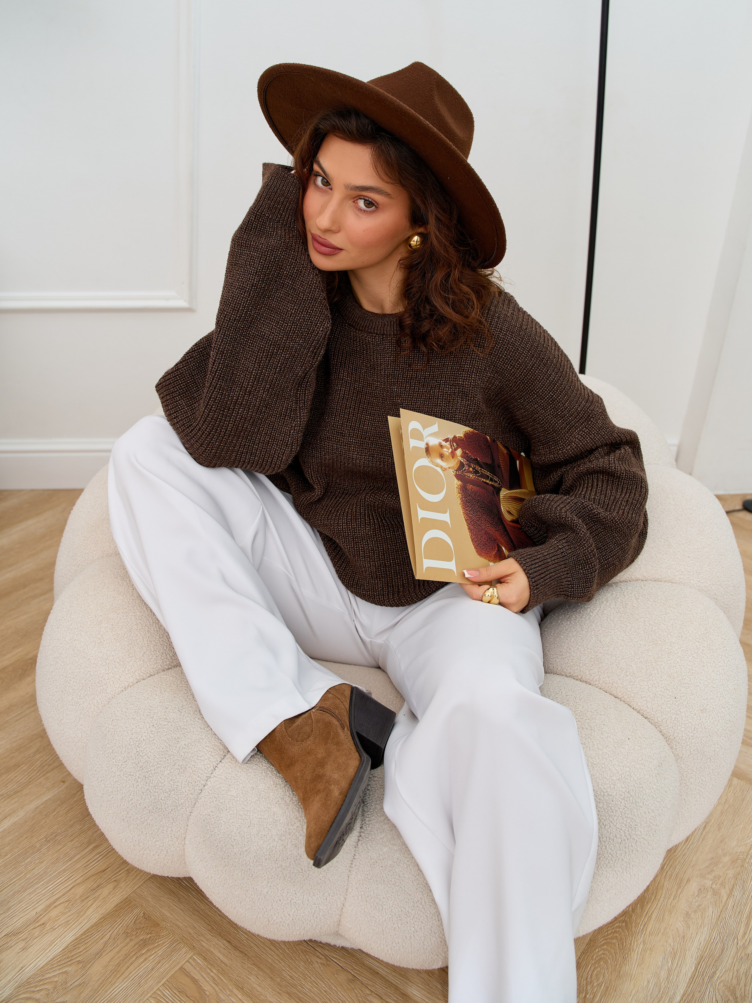 Свитер. Фотограф для маркетплейсов в Москве