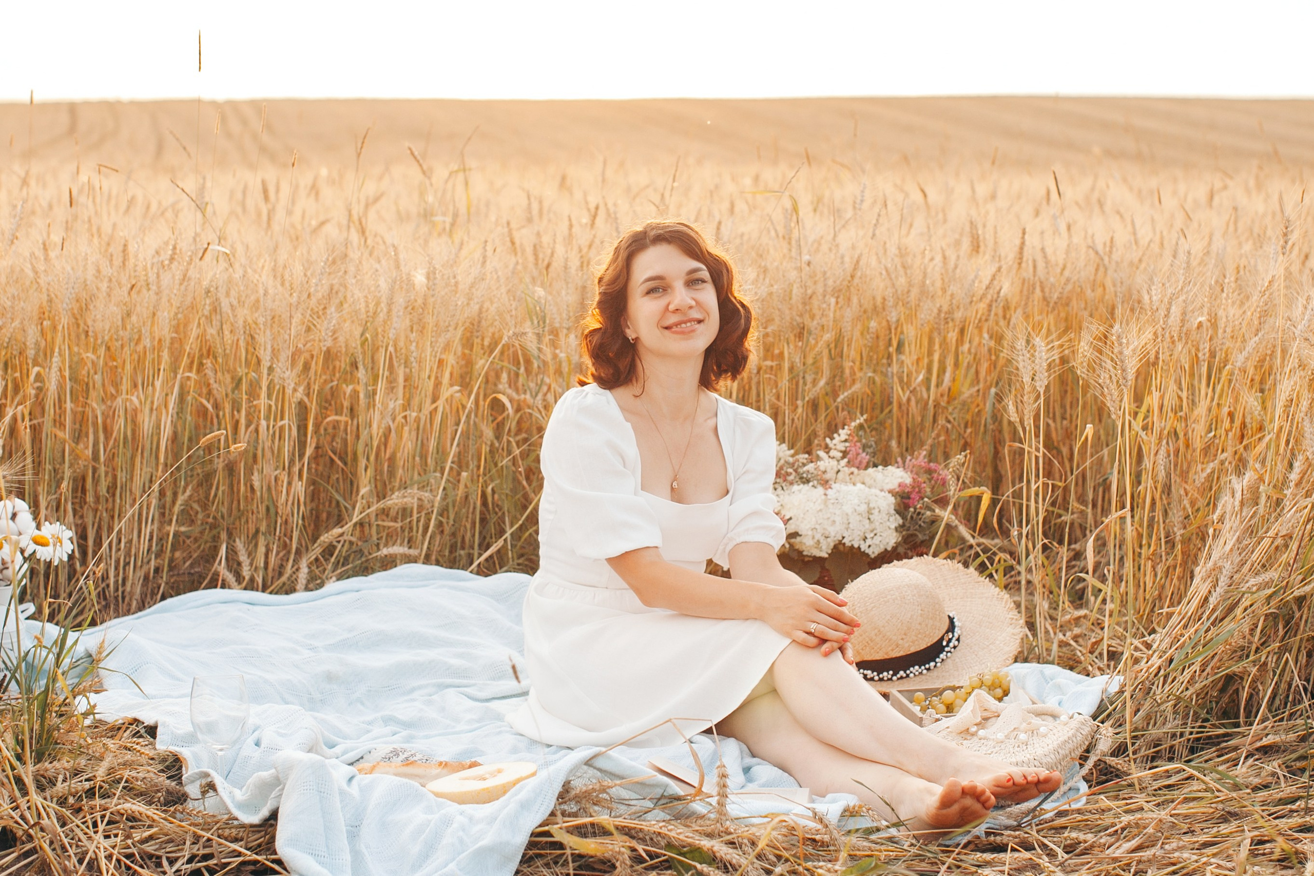 Семейная фотосессия в поле на закате. Фотограф Ольга Ефремова