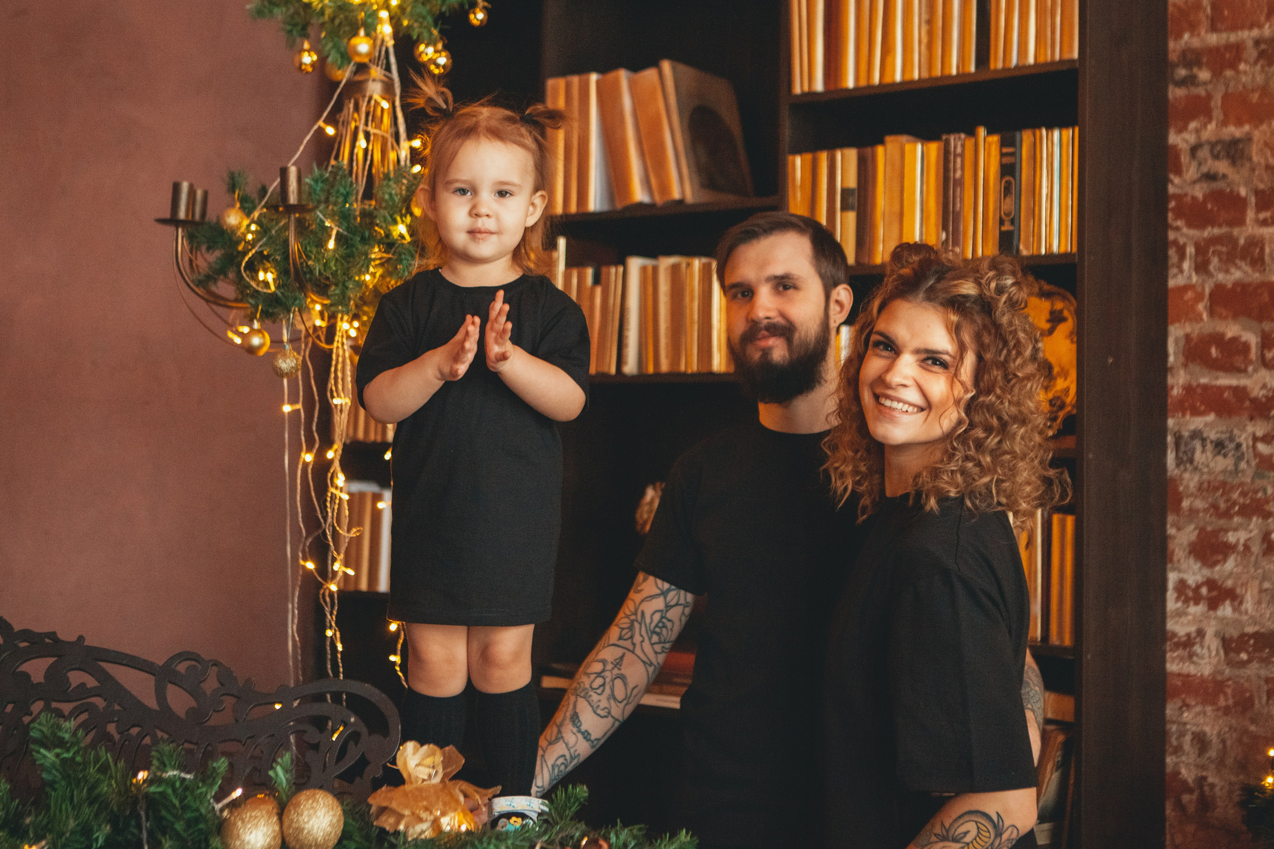 Новогодняя семейная фотосессия в студии. Фотограф Ольга Ефремова