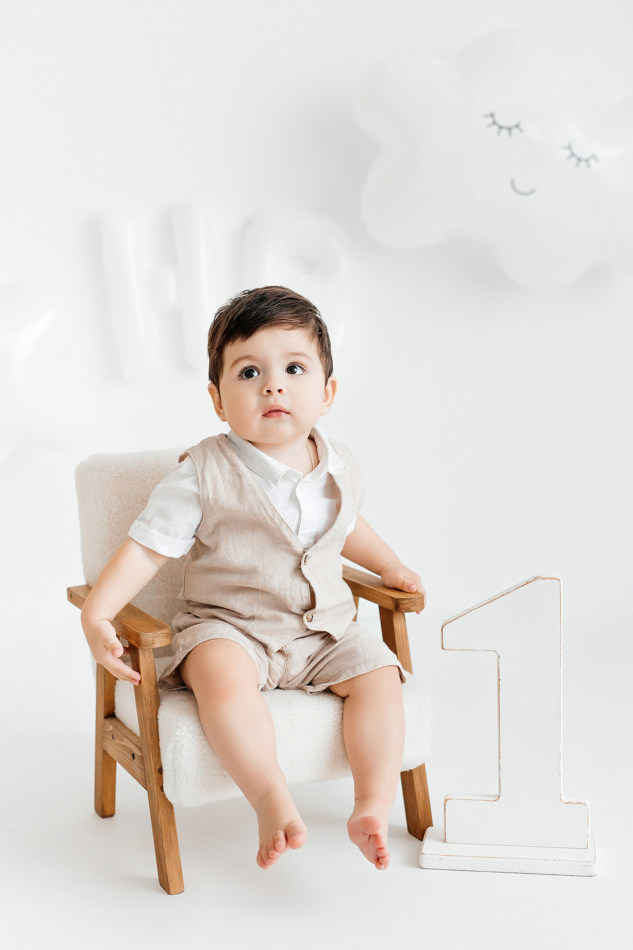 Годик минимализм. Профессиональная детская и семейная фотостудия в Краснодаре