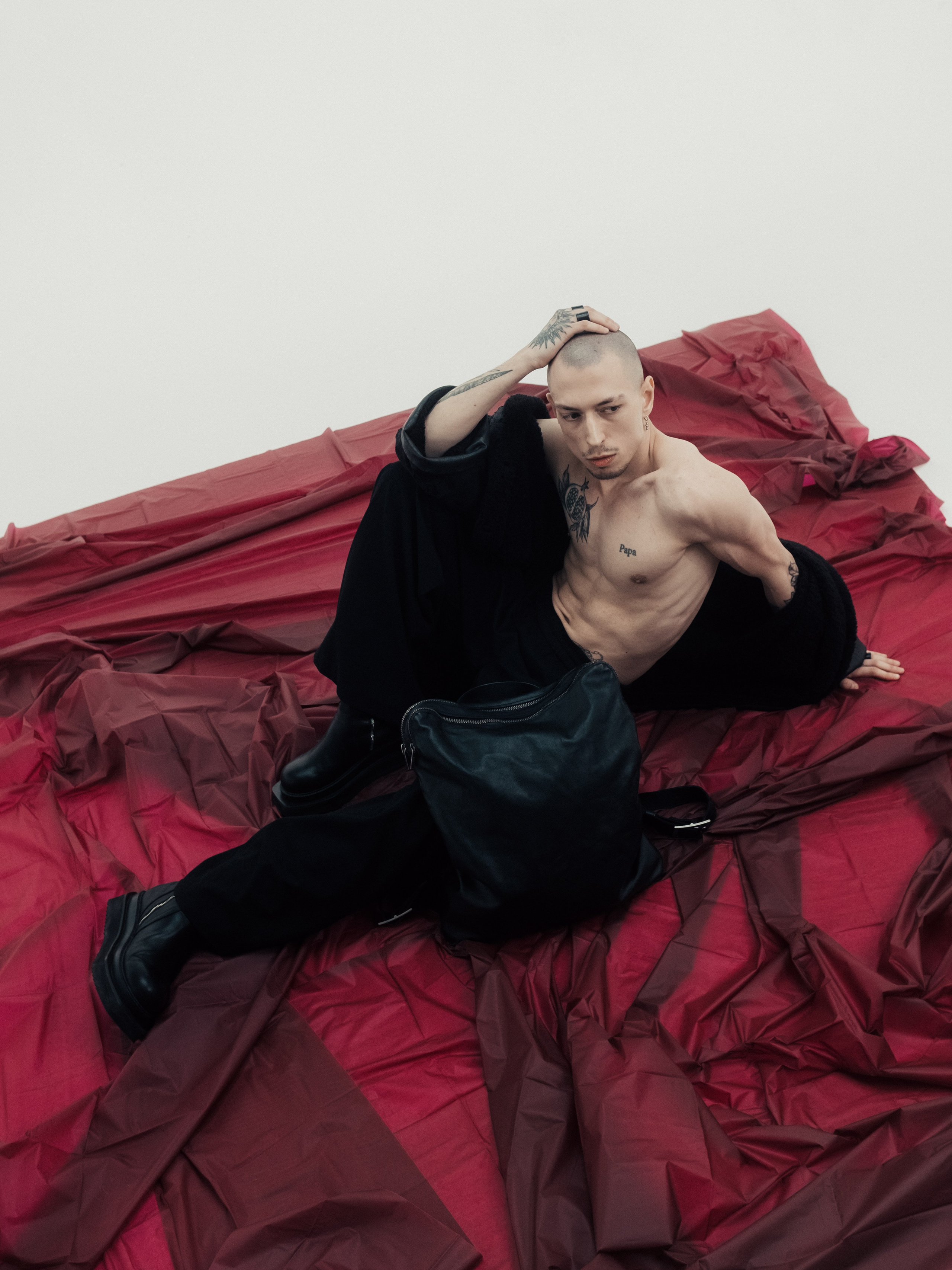 JULIA FOM. Репортажный и портретный фотограф в Москве Илья Спиридонов