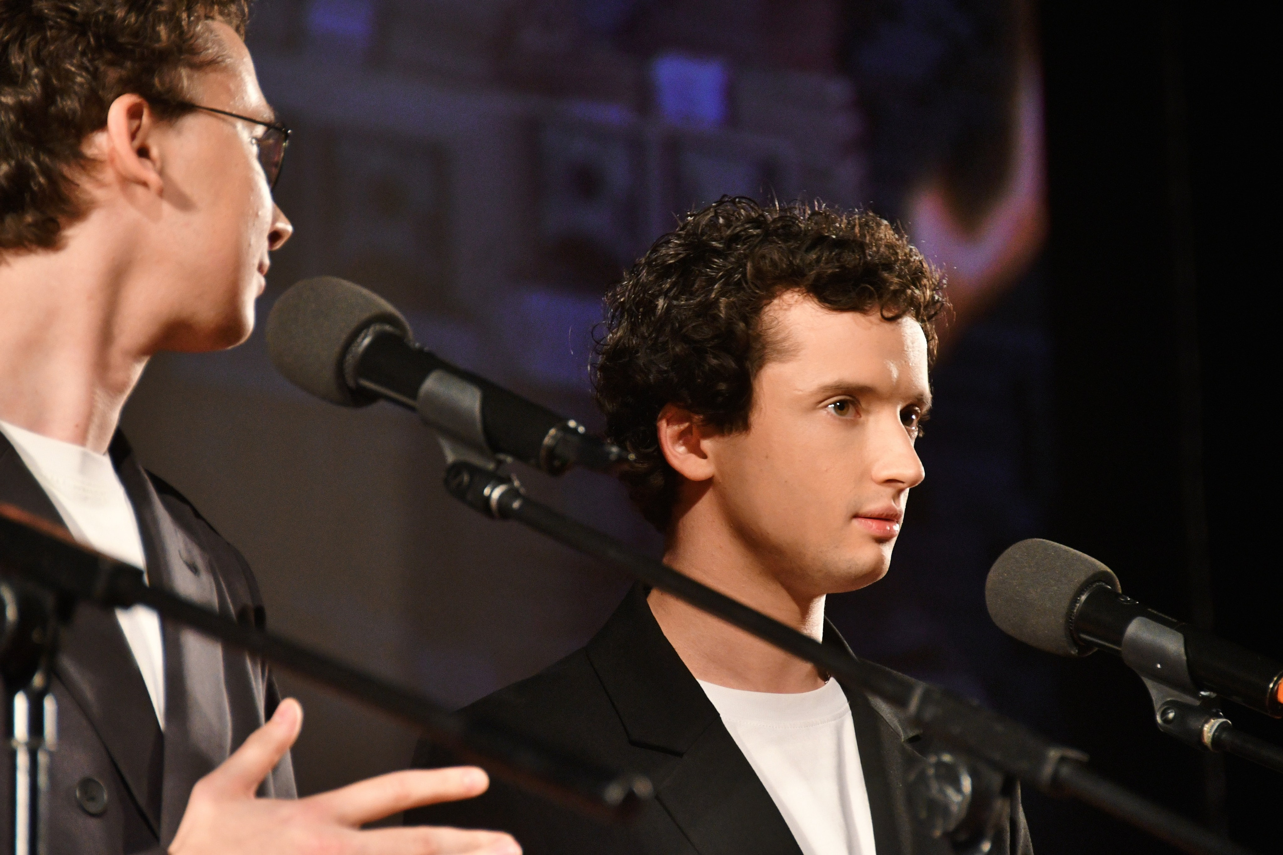 Премьера «КОММЕРСАНТ»