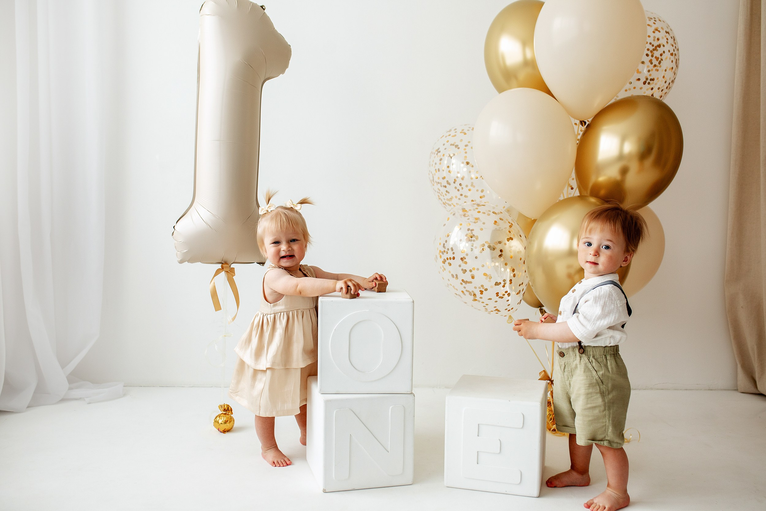 ВАРЯ и ИЛЬЯ 1 год. Фотограф новорожденных Оксана Полевская