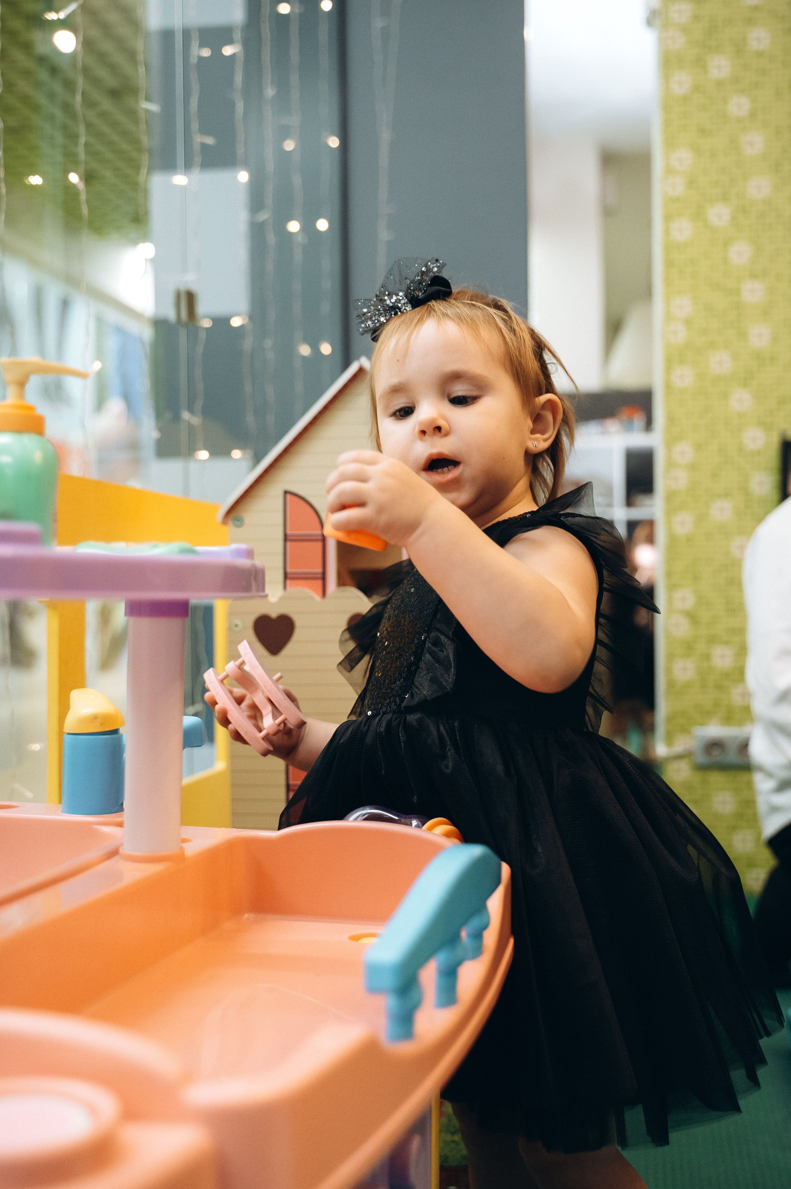 Анечке 2 года (MIA FAMILIA семейное кафе). Семейный фотограф в Минске Дарья Дреко