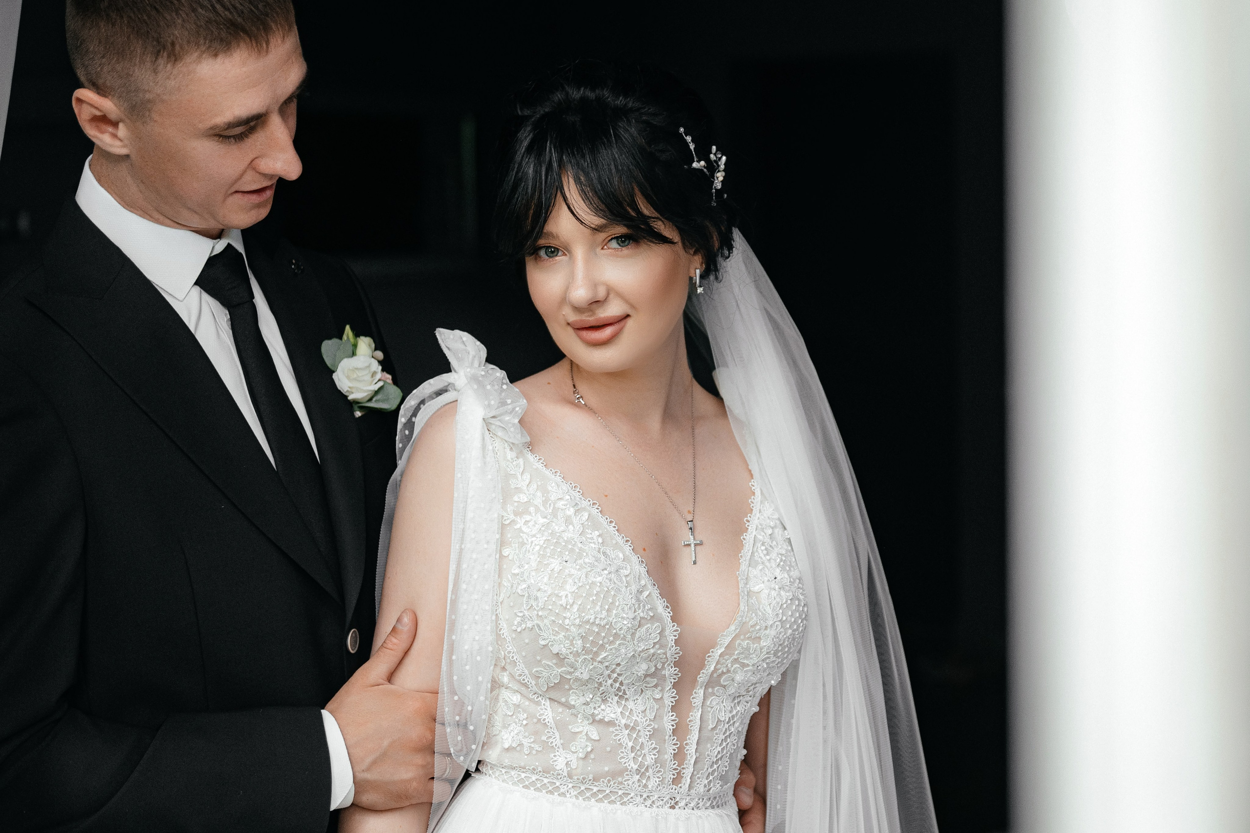 Свадьба с венчанием в Щелково. Прогулка в Гребнево, ресторан Кинза, отель Премиум. Свадебный и семейный фотограф Виктория Носачёва. Щелково, Москва и МО