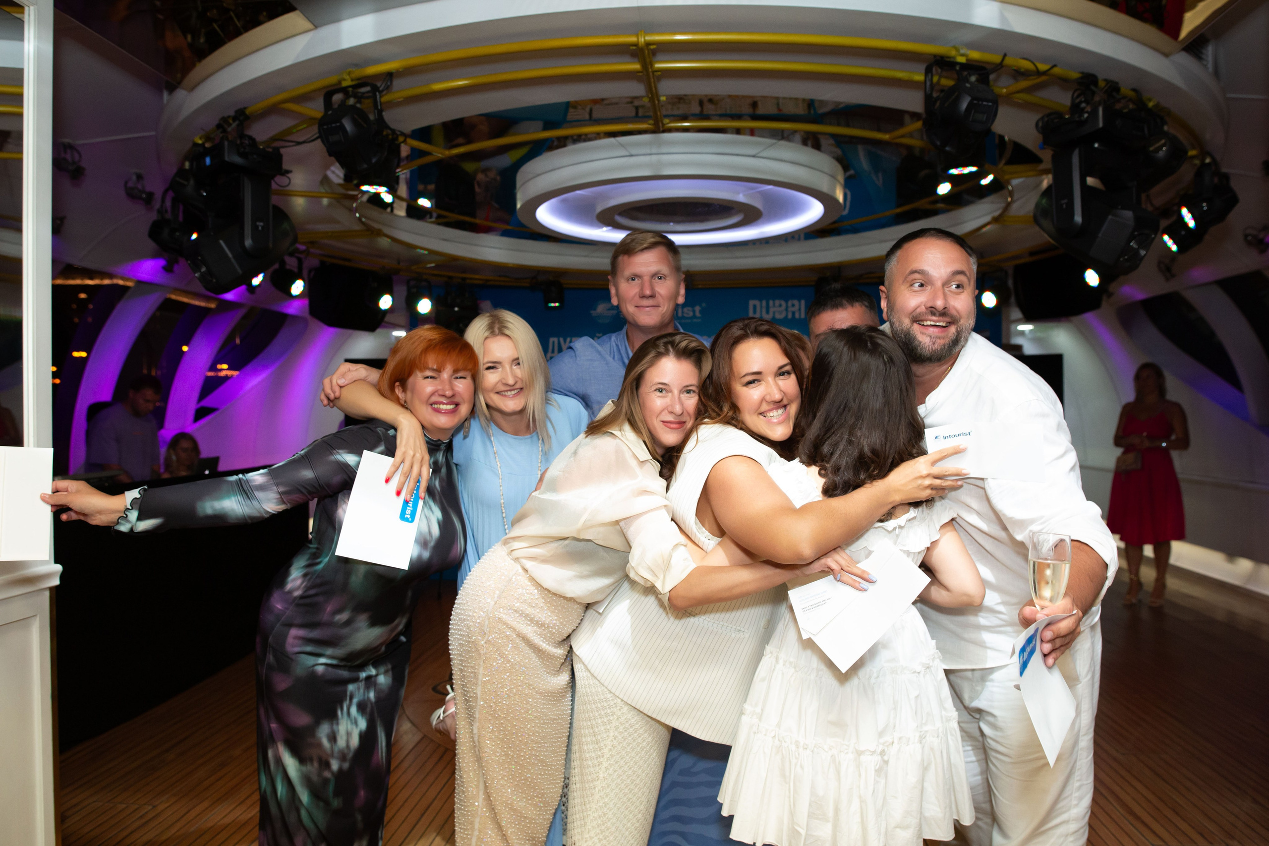 Dubai Vibes Intourist Cruise Party. Семейный и детский фотограф Анна Петракова