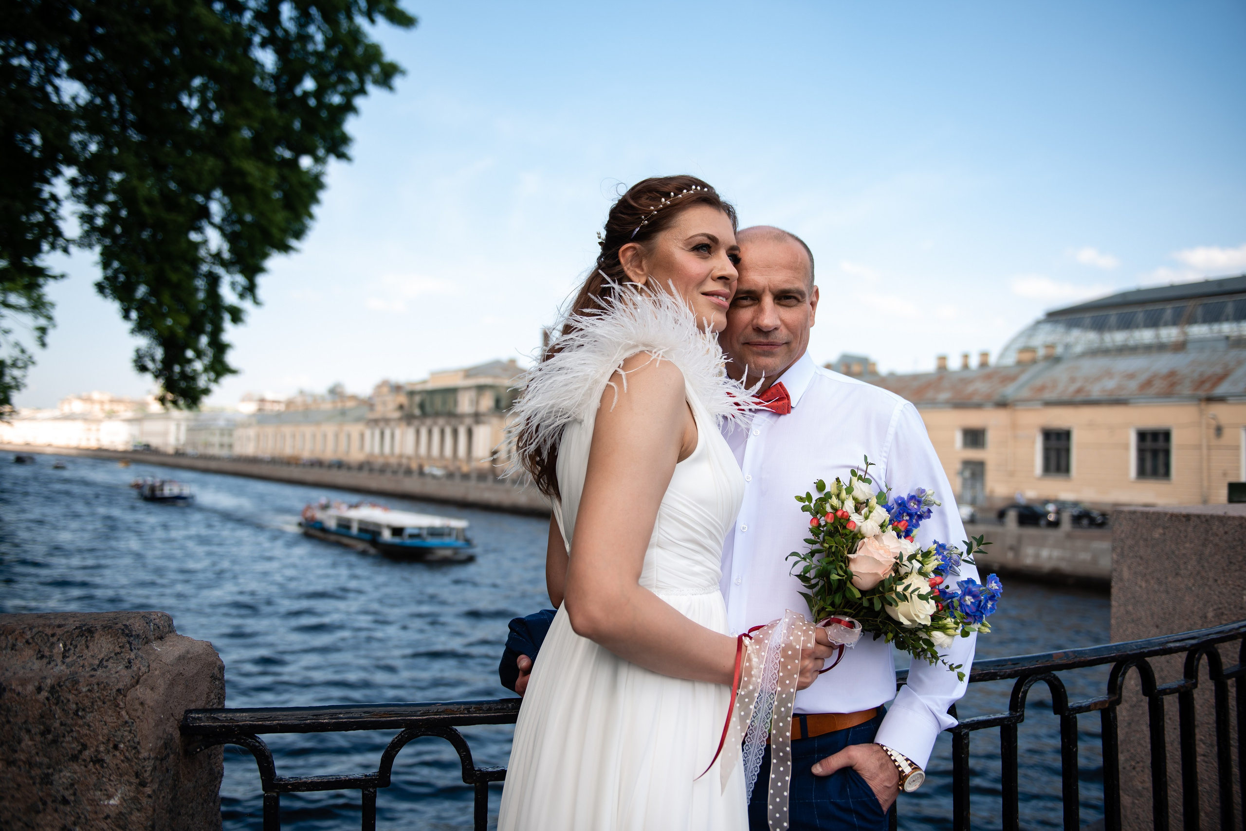 Свадебный день в Петербурге. Анастасия Петрович фотограф, фотокорреспондент в Москве и Санкт-Петербурге. Фотосъёмка репортажа, мероприятия, корпоративная съёмка, контент