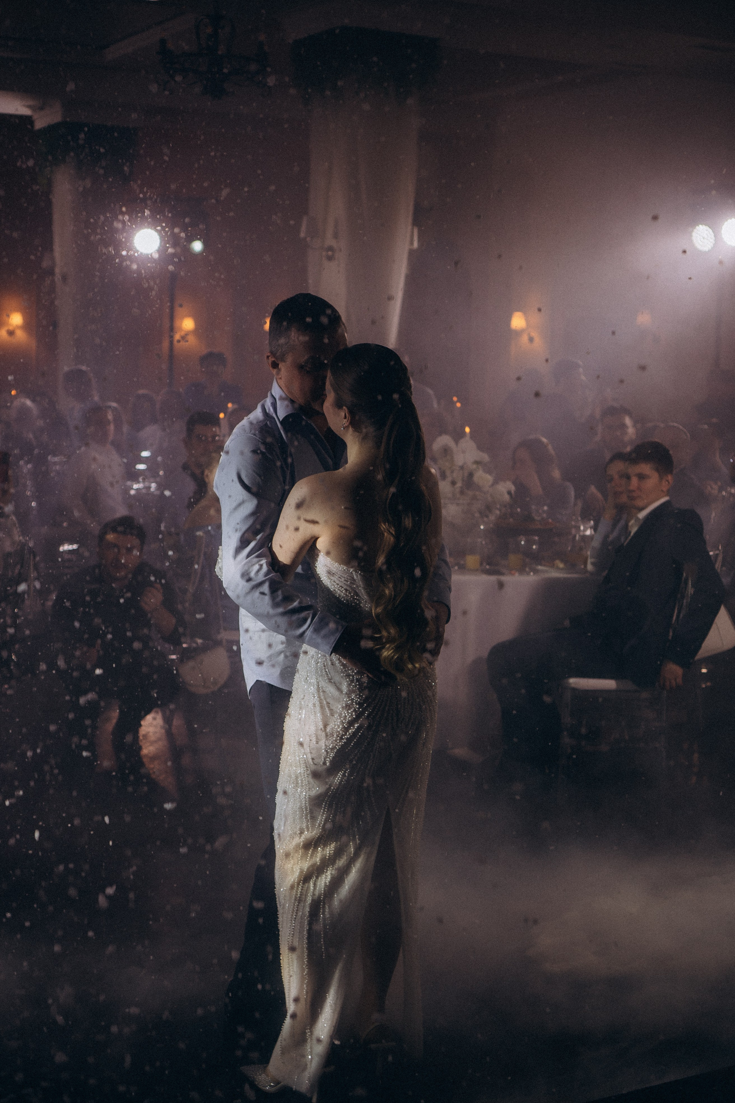 СВАДЕБНАЯ СЬЕМКА СБОРОВ В ОТЕЛЕ И ВЫЕЗД НА ЦЕРЕМОНИЮ (СНЯТО В СИБИРЕ В НИЖНЕВАРТОВСКЕ). Профессиональный фотограф, Санкт-Петербург — Виктория Богомолова