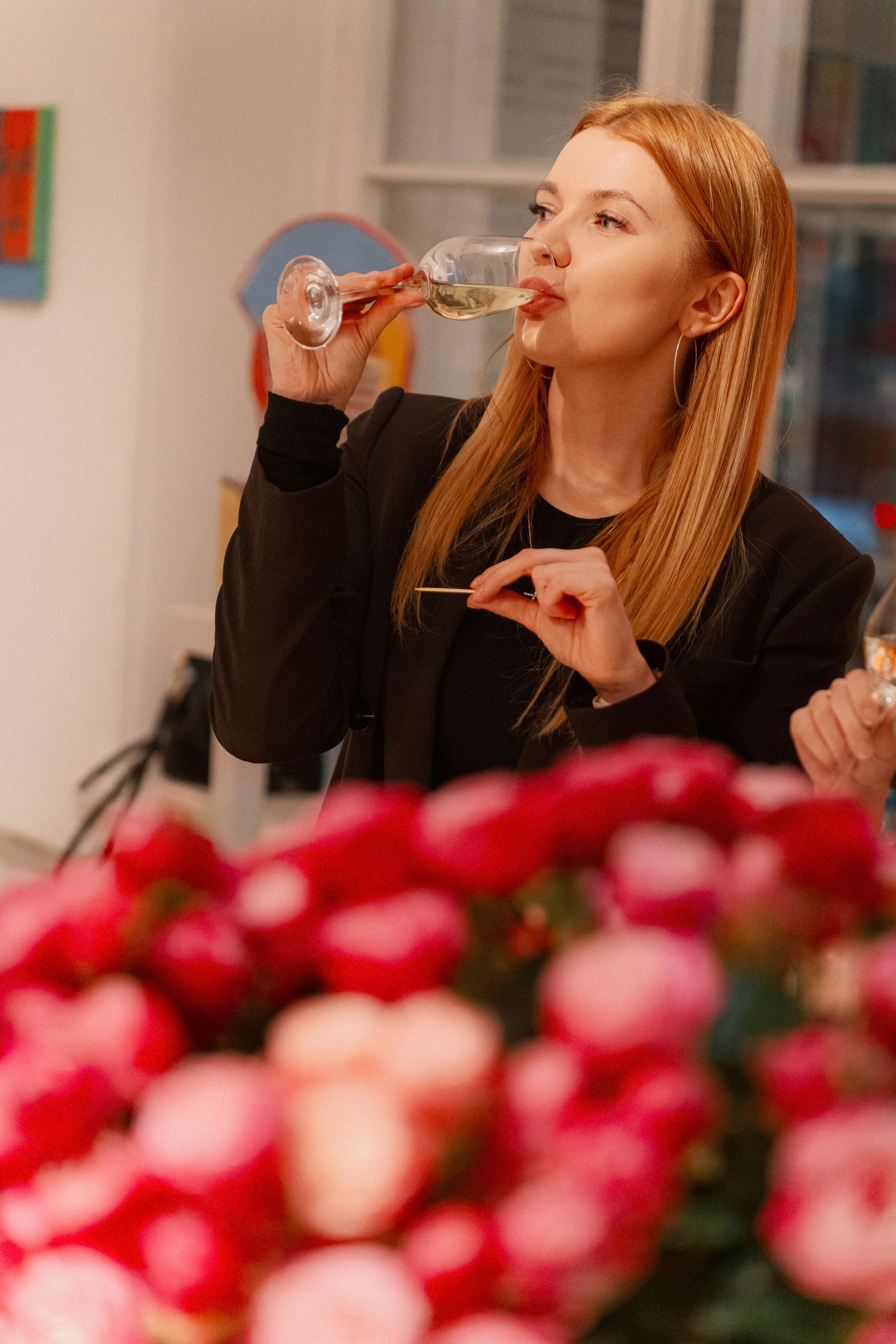 NASTYA CHELSEA Birthday in the gallery EGGZ. Андрей Цветков — репортажный, свадебный и портретный фотограф в Санкт-Петербурге