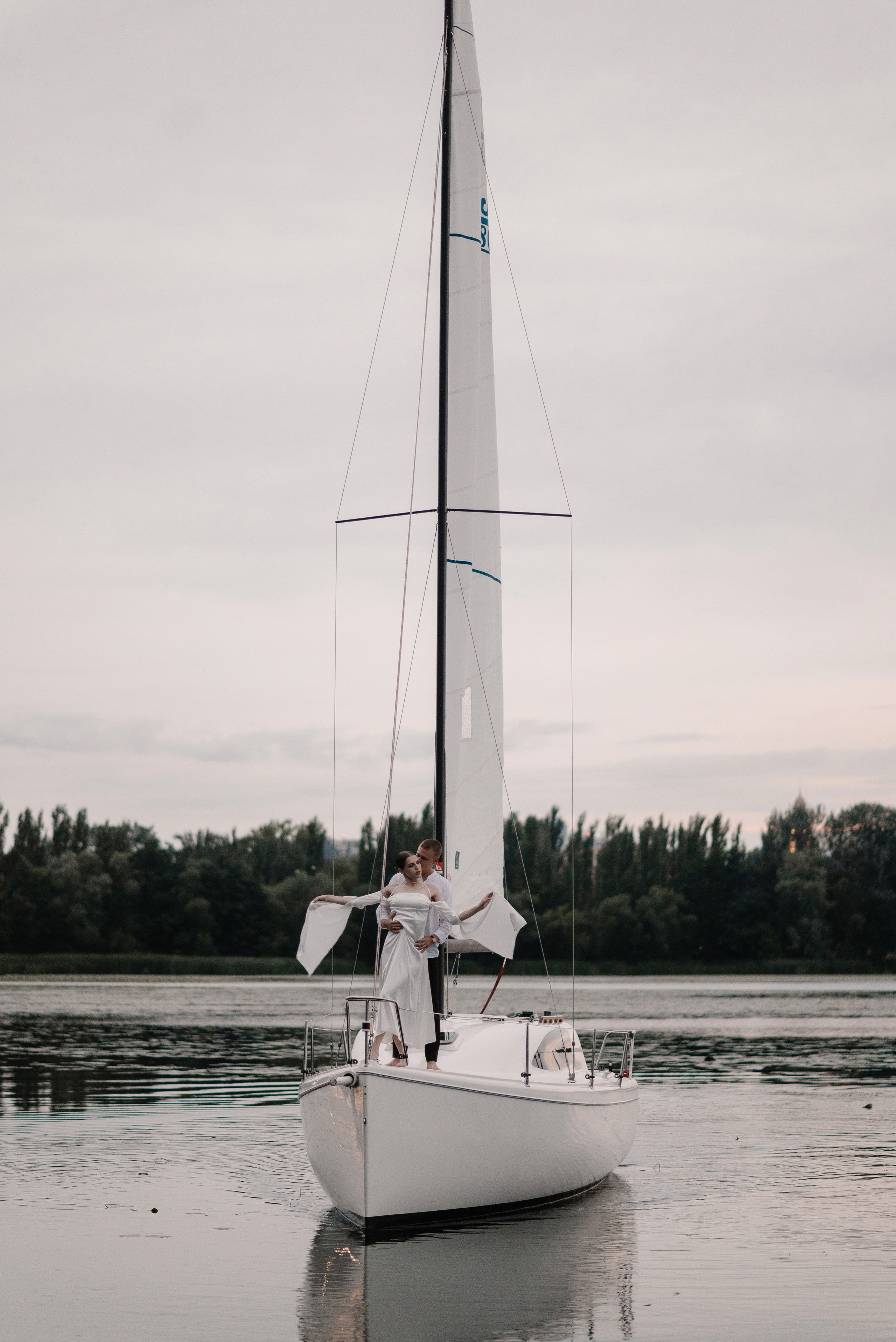 Маша и Дима на яхте. Свадебный и портретный фотограф в Липецке Юлия Свит