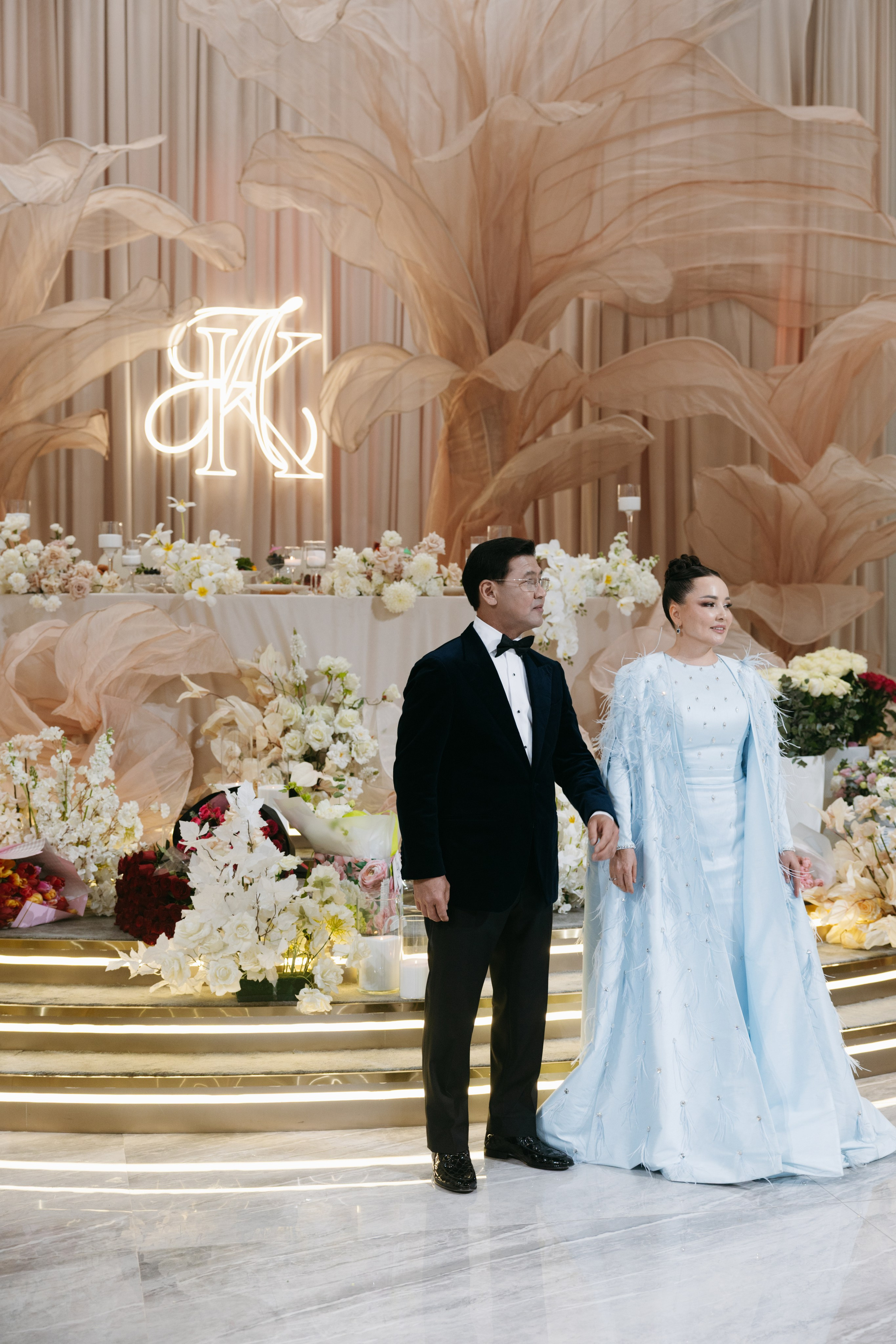 Kazbek & Asyly. Batr Kanatkali