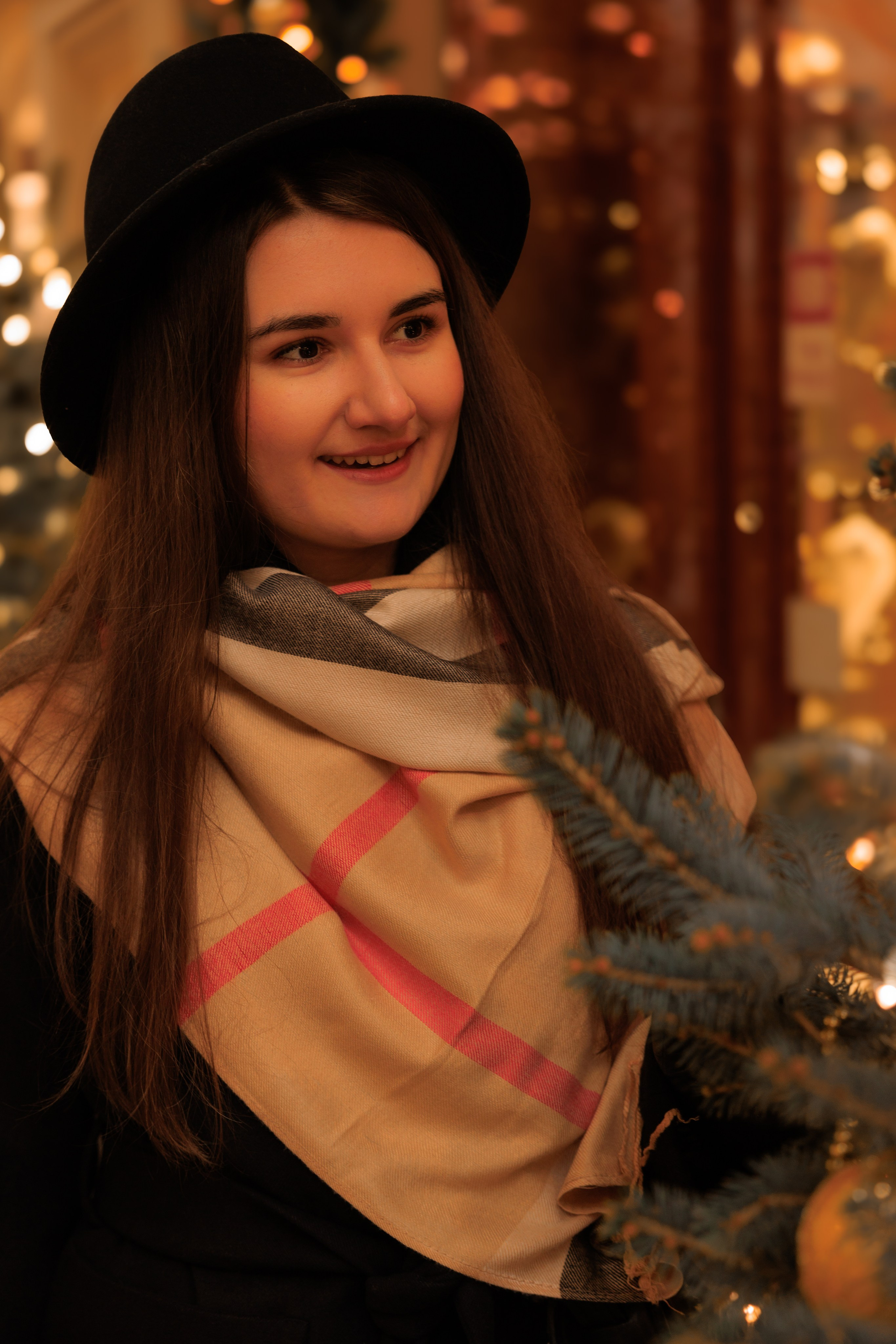 ДАША. Я фотограф из Москвы к Вашим услугам