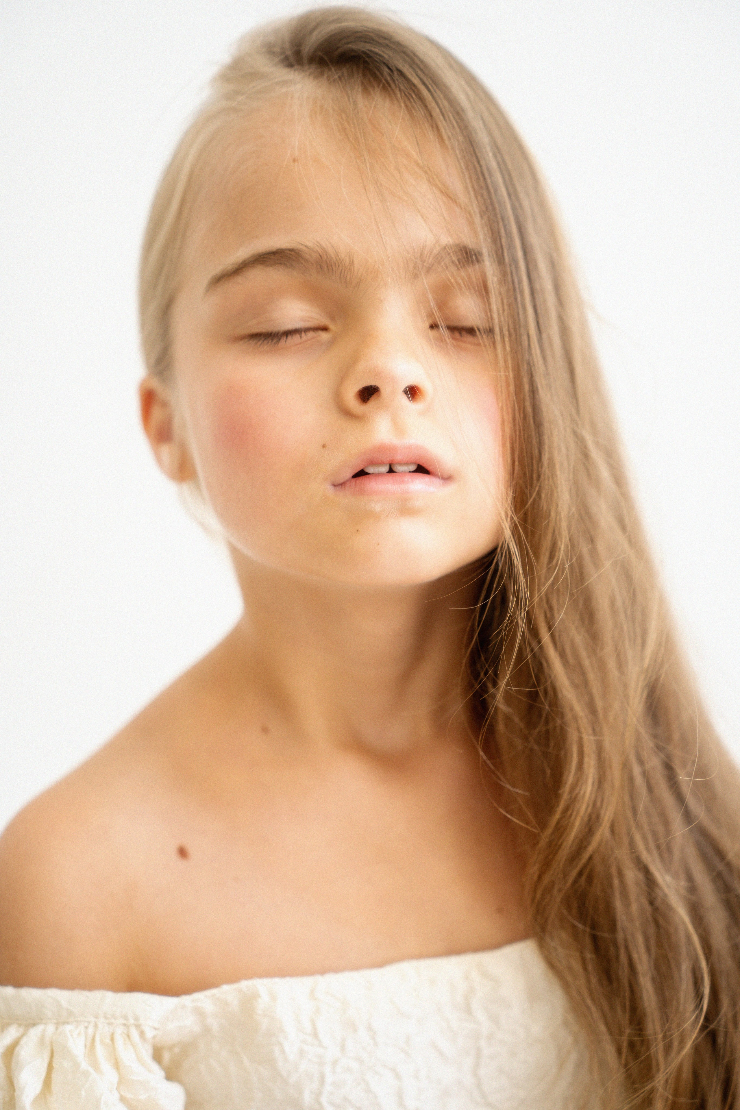 MILANA. Модельная студия MIA Models