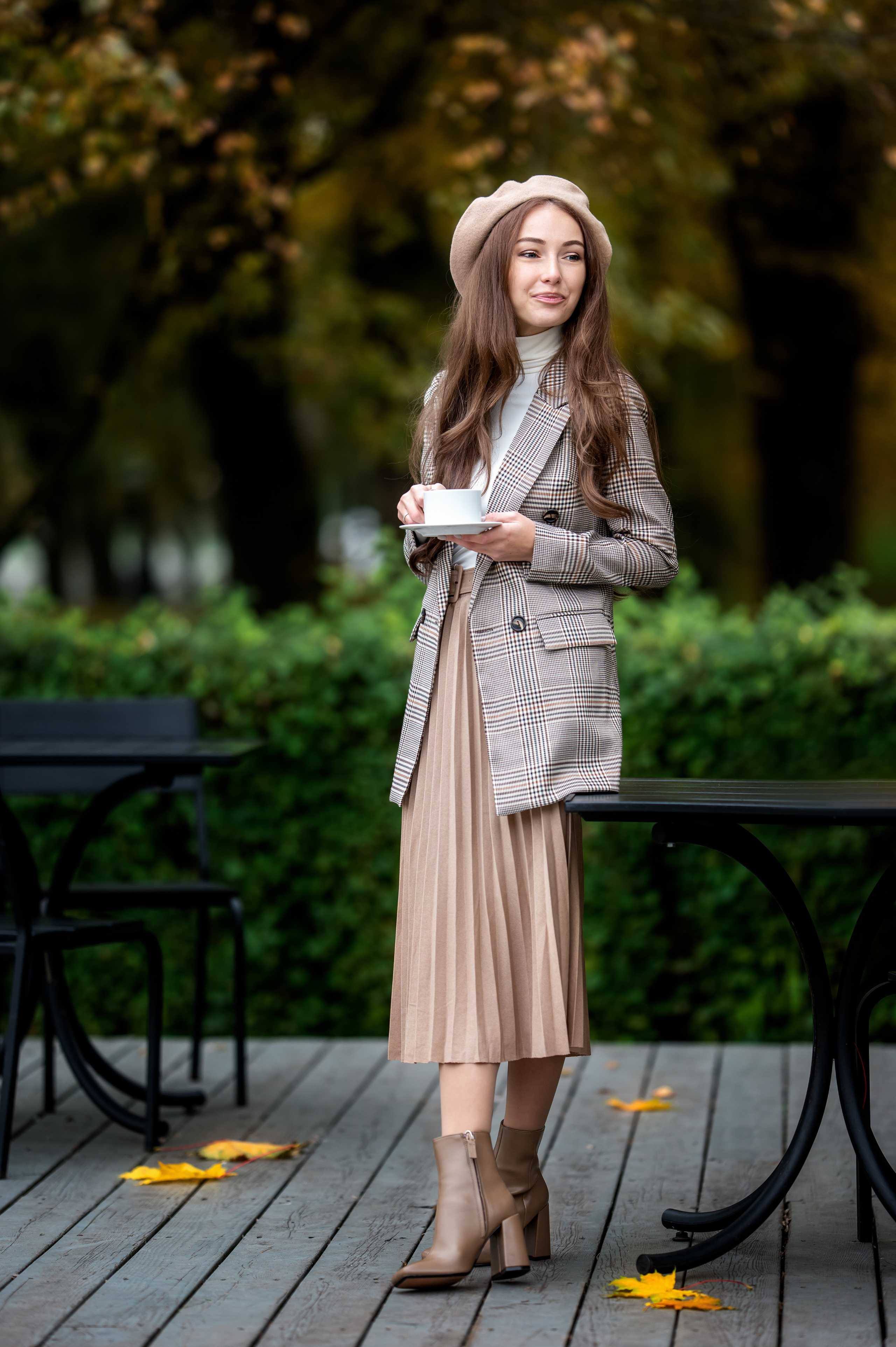 Фотосессия Оли около библиотеки. Фотограф Елена Сасс Москва