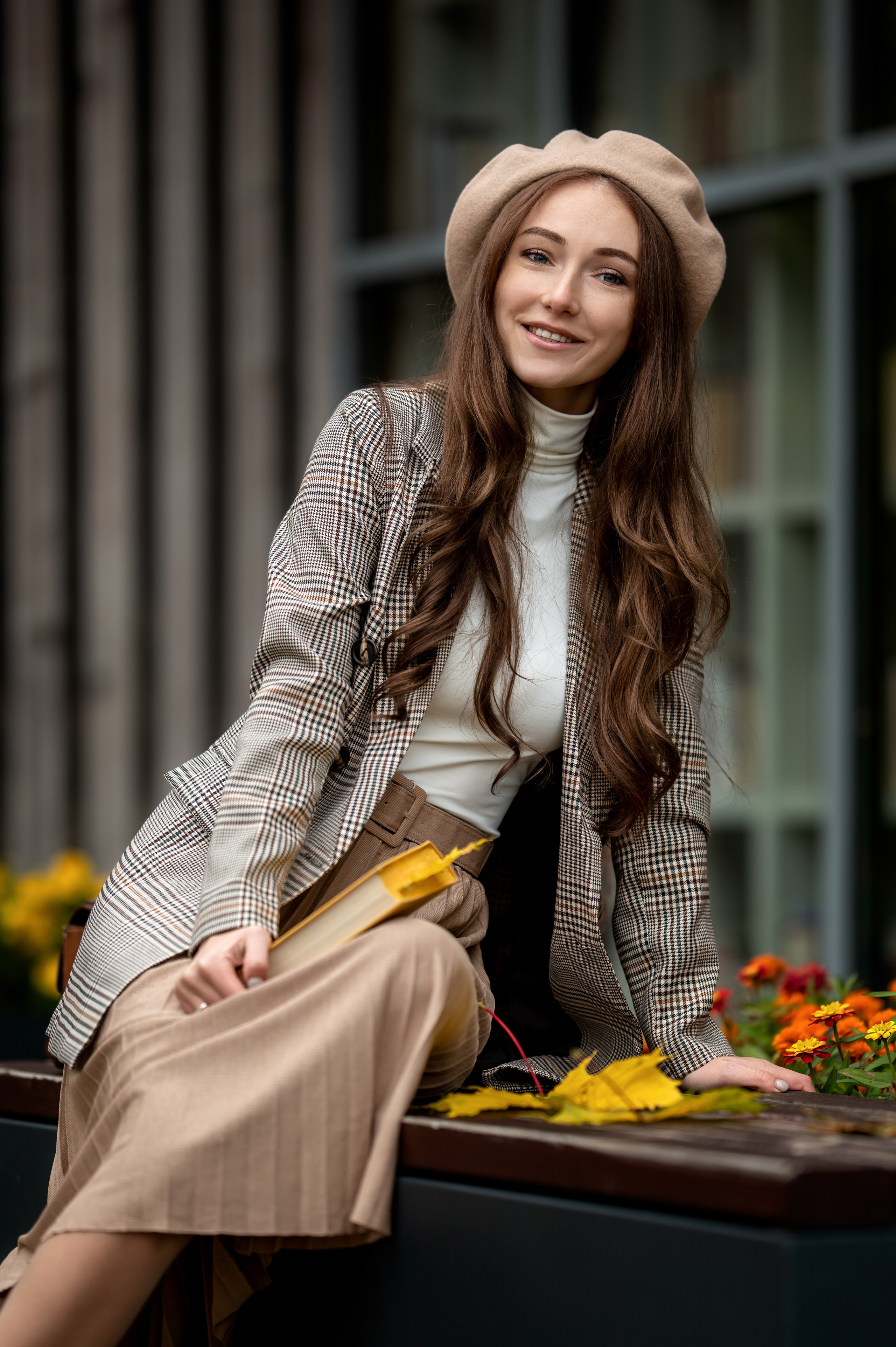 Фотосессия Оли около библиотеки. Фотограф Елена Сасс Москва