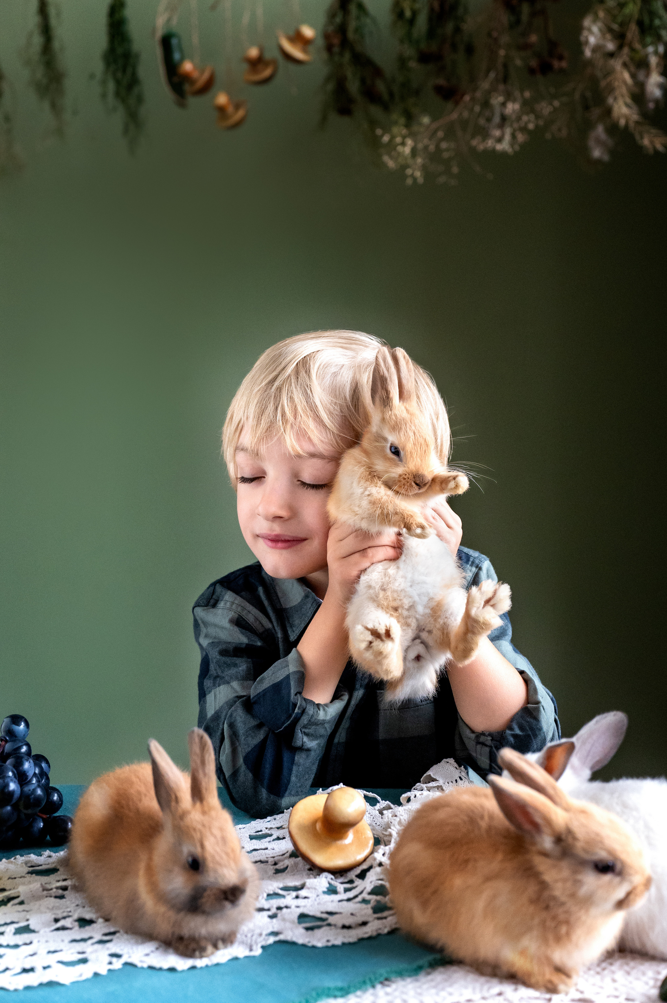 Лео и Эрика. Съемка в студии с кроликами. Фотограф Елена Сасс Москва