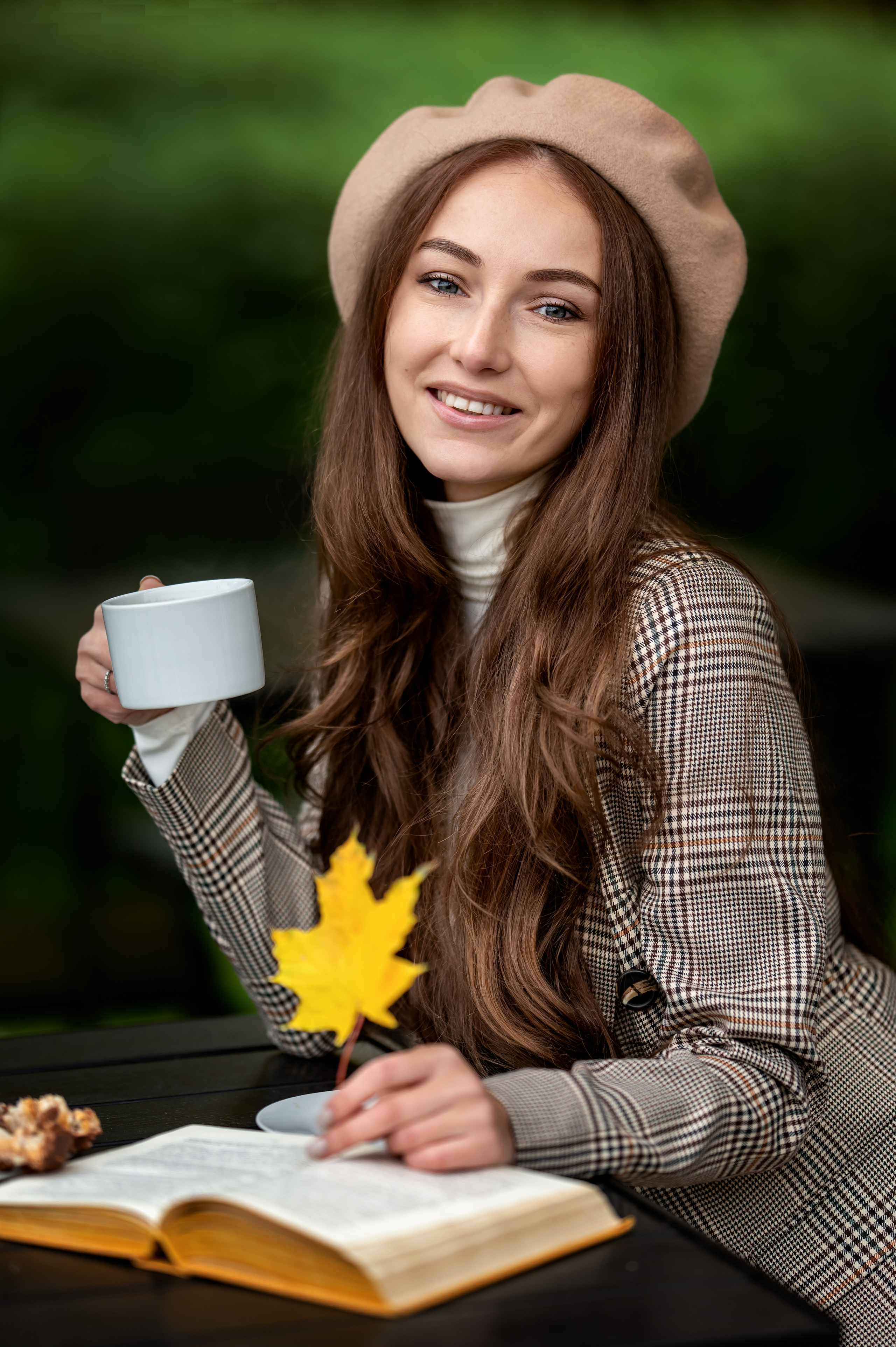 Фотосессия Оли около библиотеки. Фотограф Елена Сасс Москва