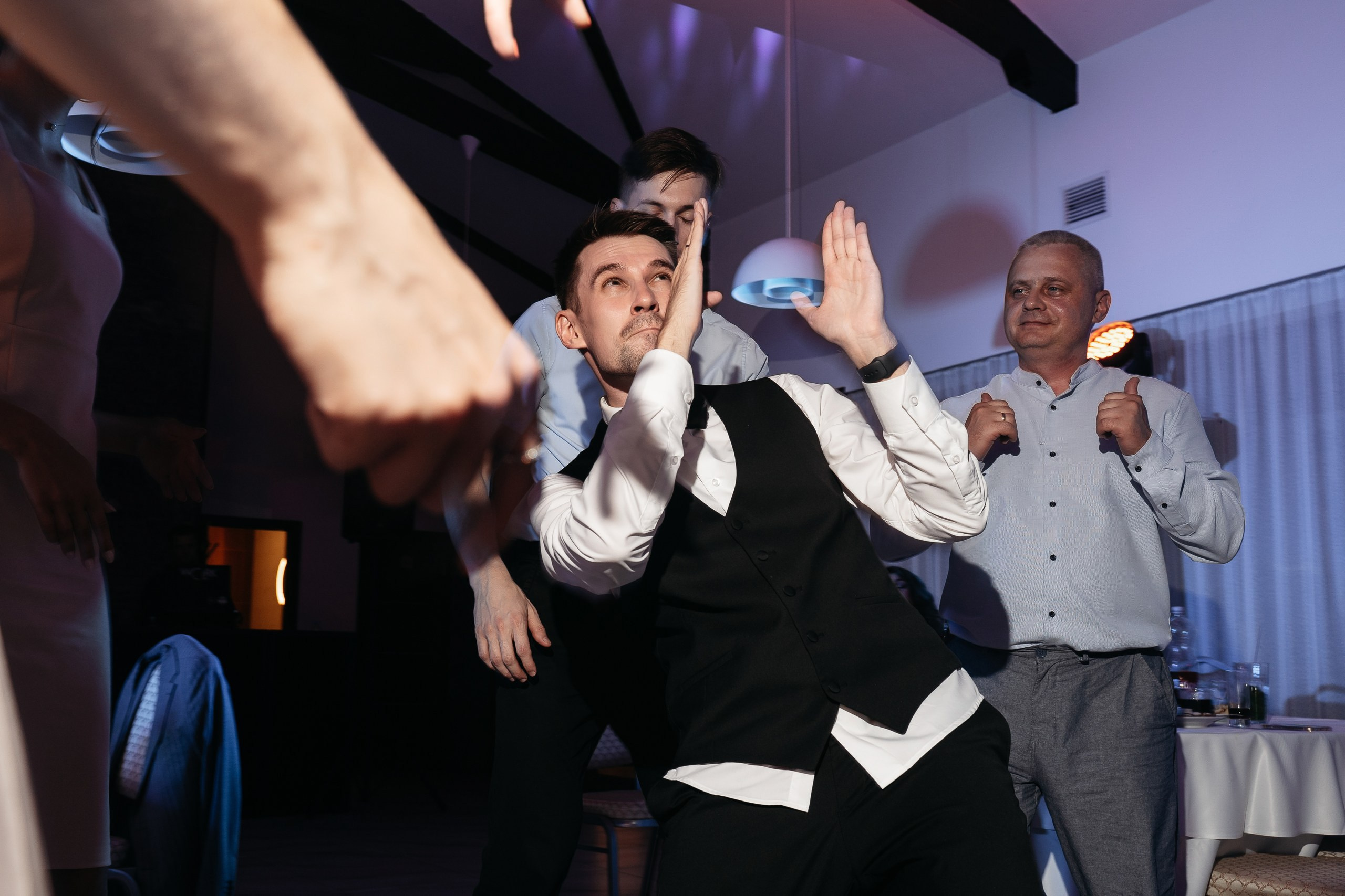 Сверкай, как молния, танцуй, как в последний раз. Олег и Мария Ивановы фотограф и видеограф в Пскове Санкт - Петербурге