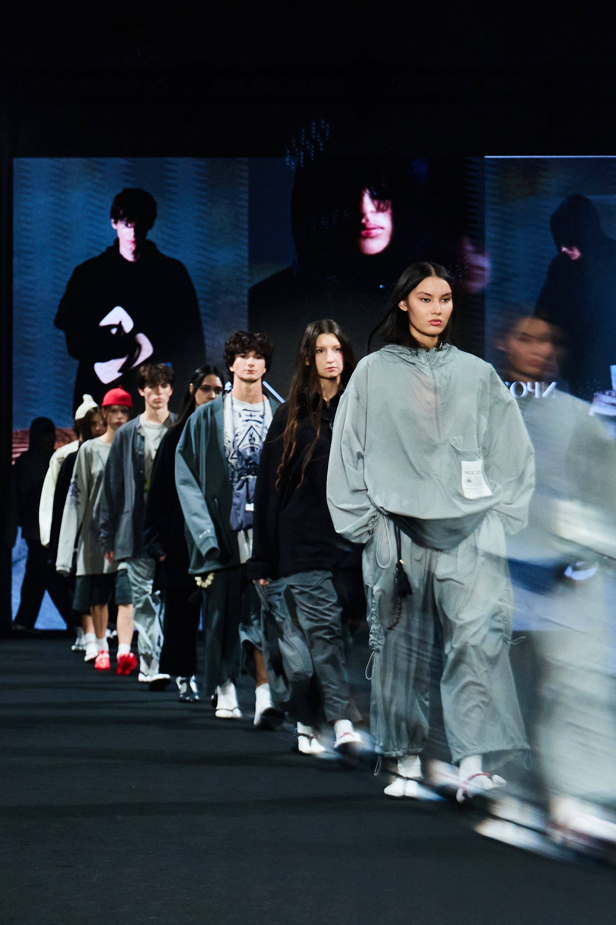 Sochi Fashion Week май 2026. Профессиональный фотограф в Сочи Виктория Джой. Обучение